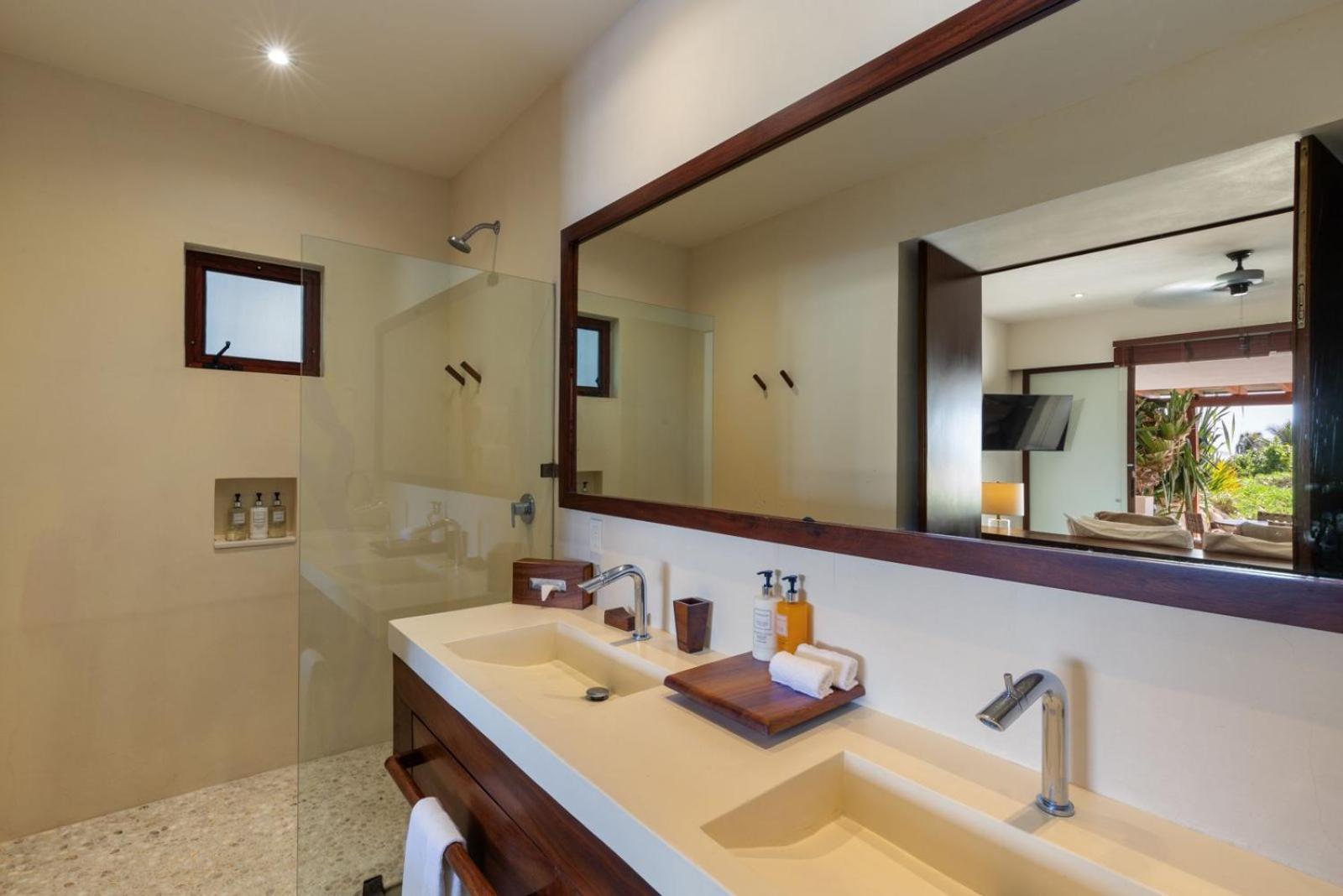 Marea Beachfront Villas