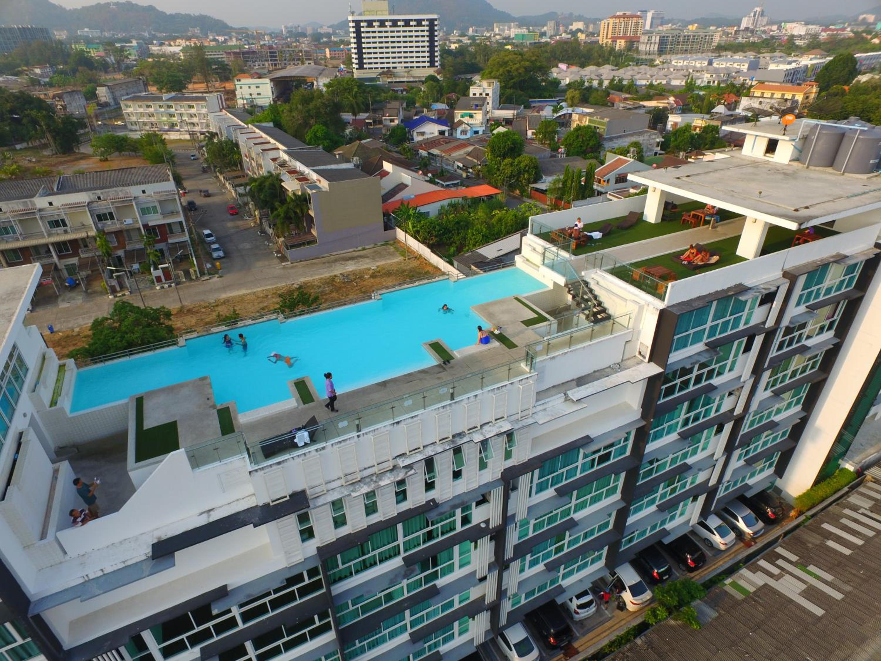 Modern Thai Suites