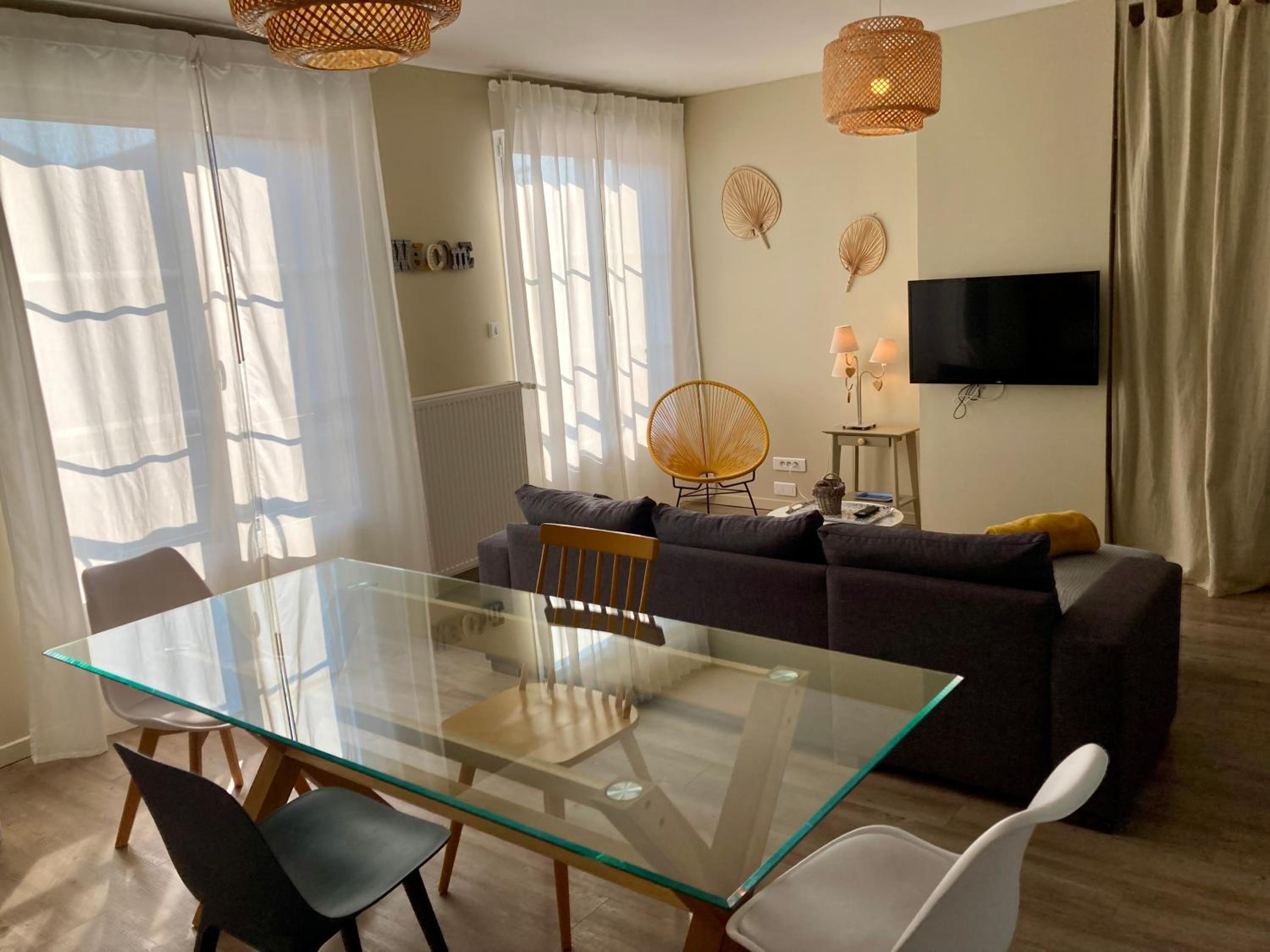 La maison Virginie appartements de 1 à 5 pers cosy central clim parking proximité port, photo 30