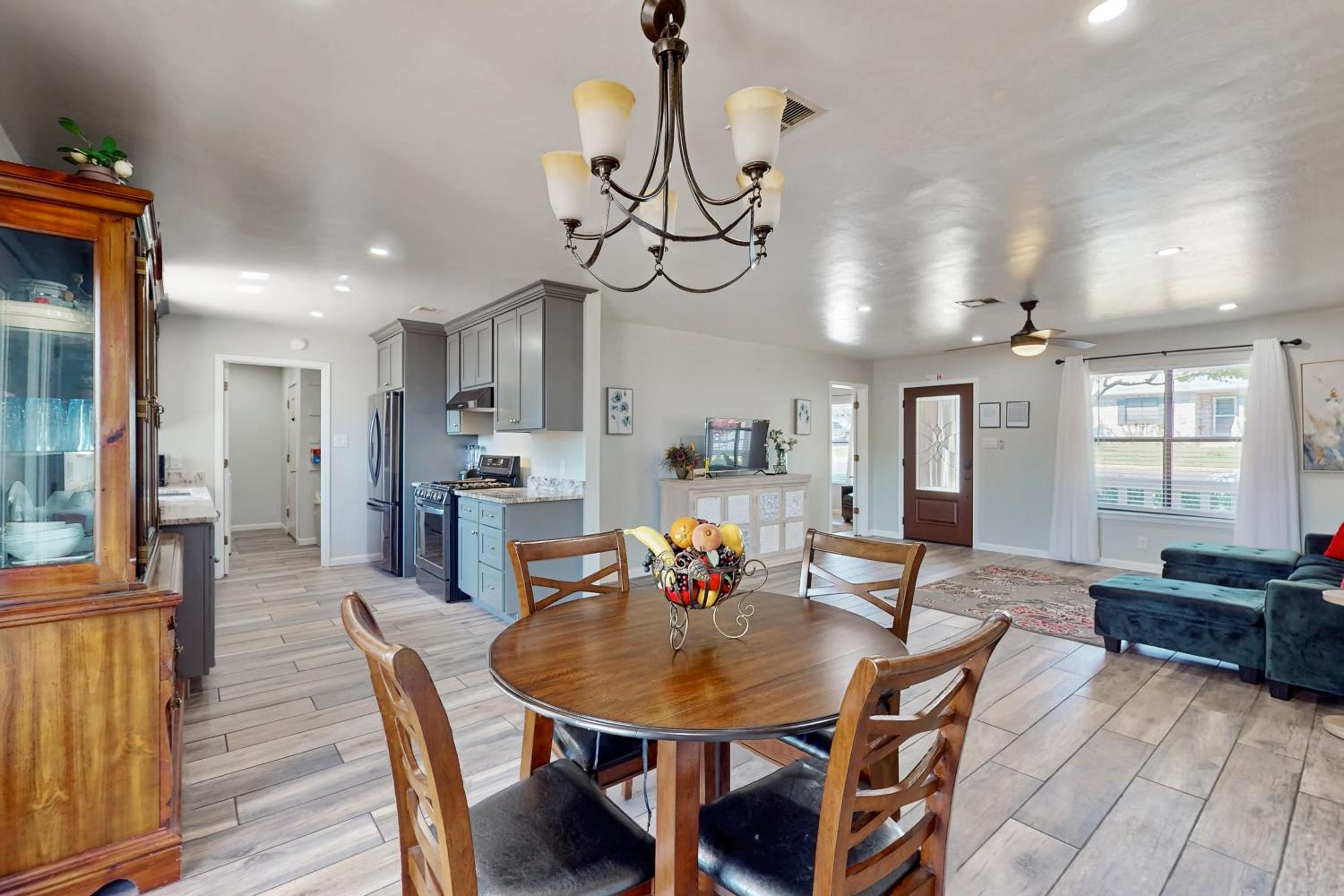 3BR Family-Friendly Home with Patio and BBQ