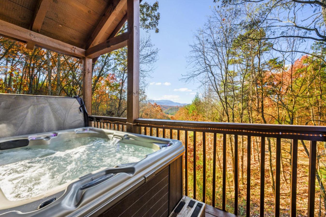 Natures Nest MTN View Hot Tub Arcade Games