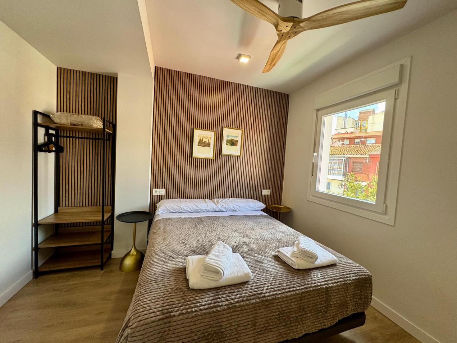 Oak Home - Oakplaces