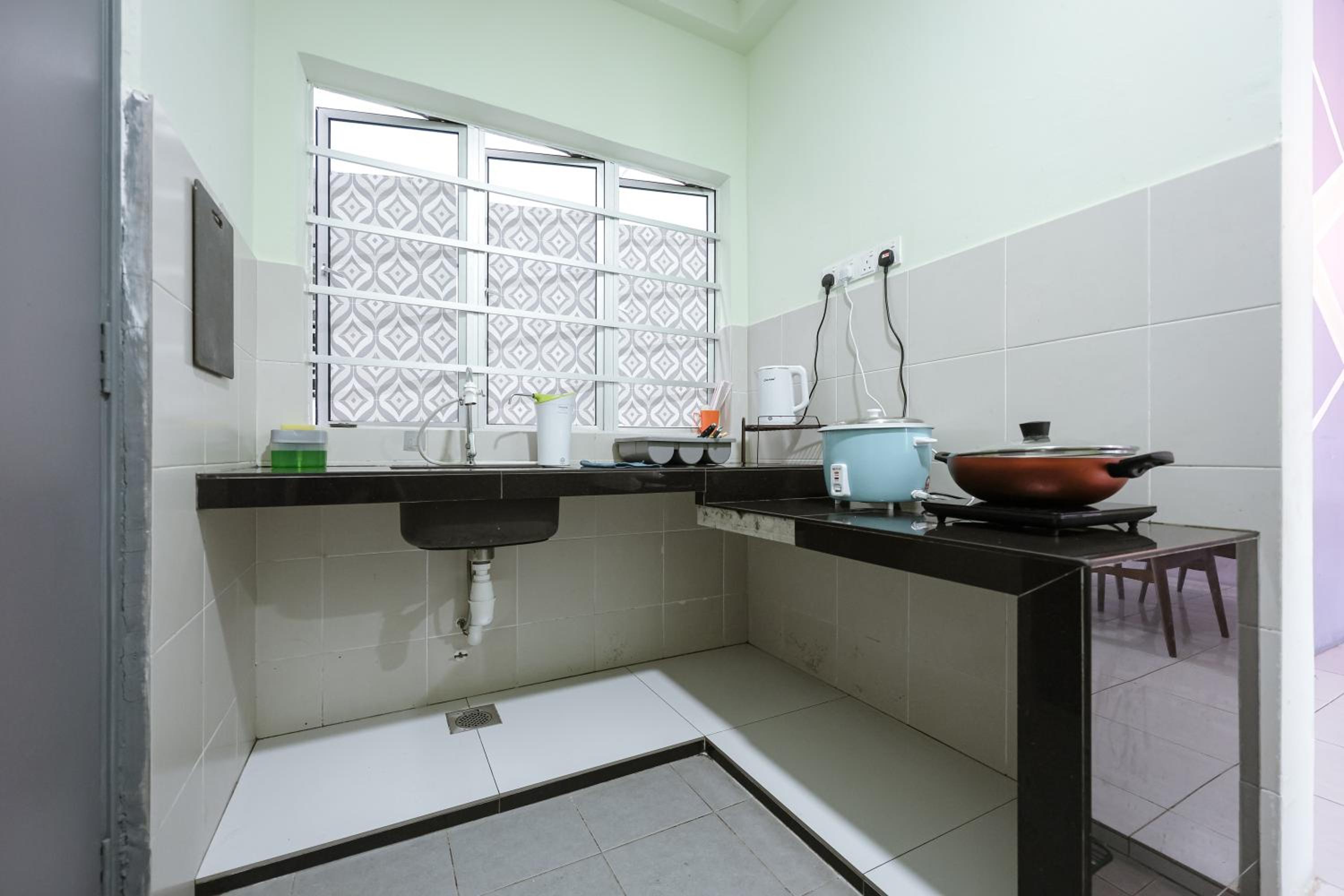 Lavender Dream Brinchang Cozy Family 10 Pax Clover Home 8-01
