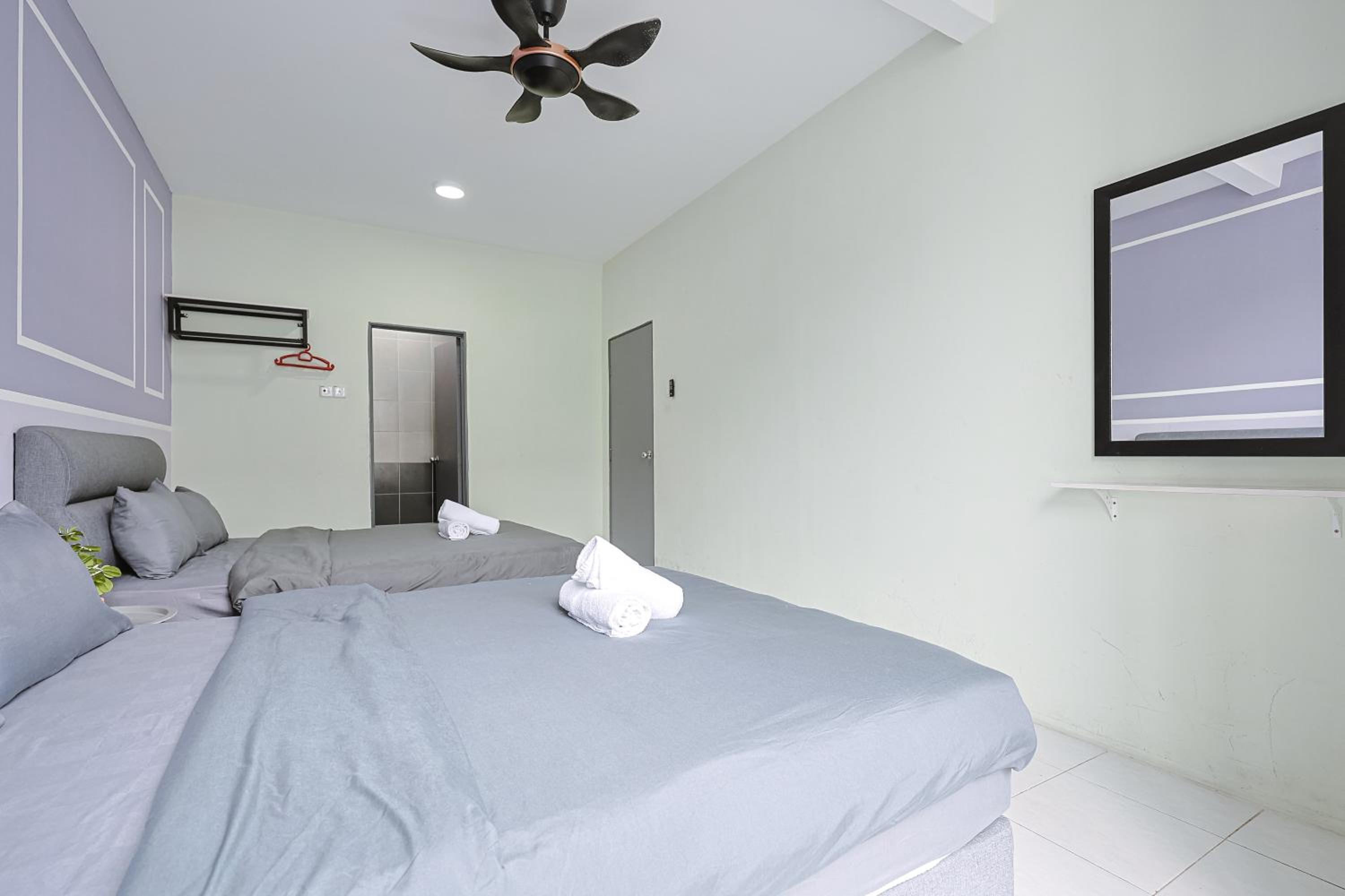 Lavender Dream Brinchang Cozy Family 10 Pax Clover Home 8-01