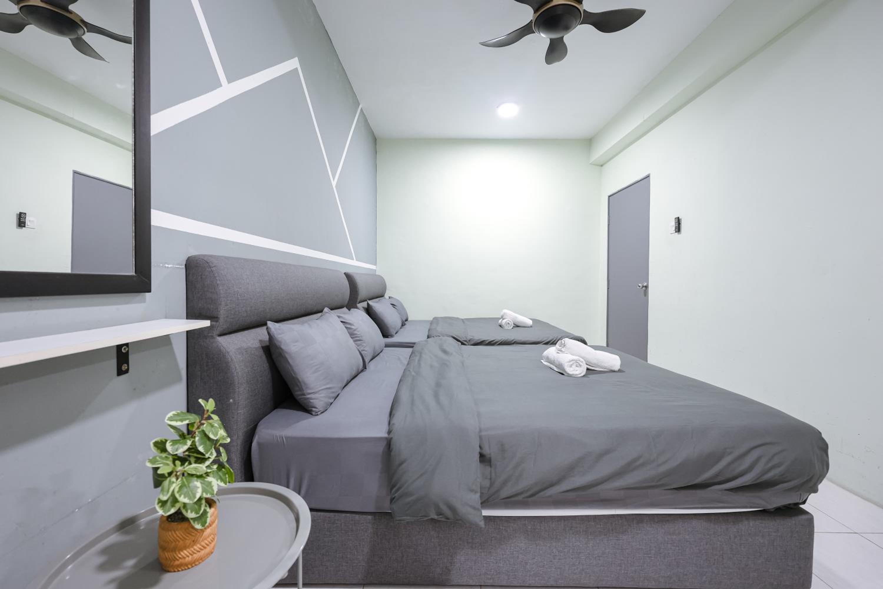 Lavender Dream Brinchang Cozy Family 10 Pax Clover Home 8-01