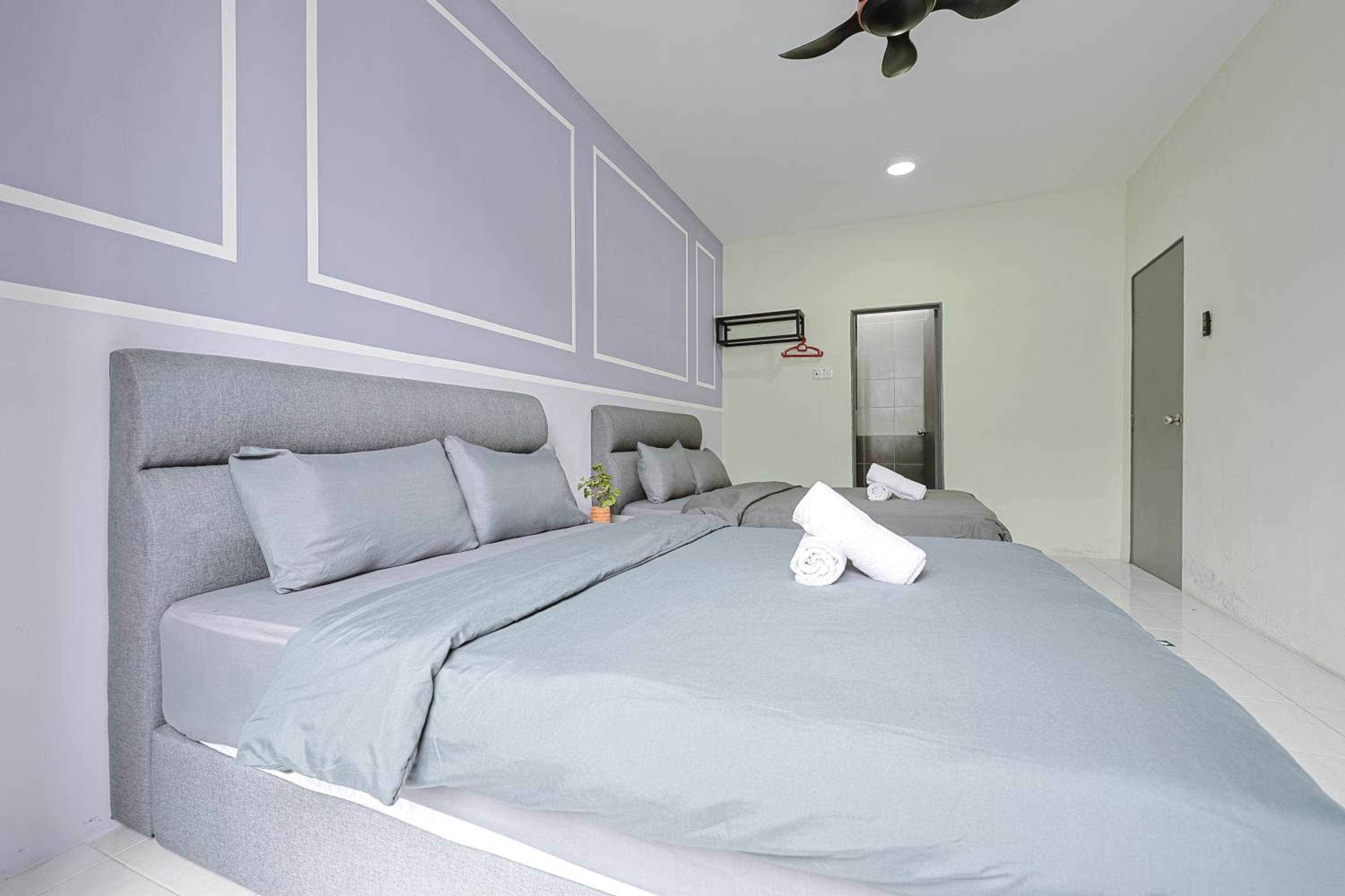 Lavender Dream Brinchang Cozy Family 10 Pax Clover Home 8-01