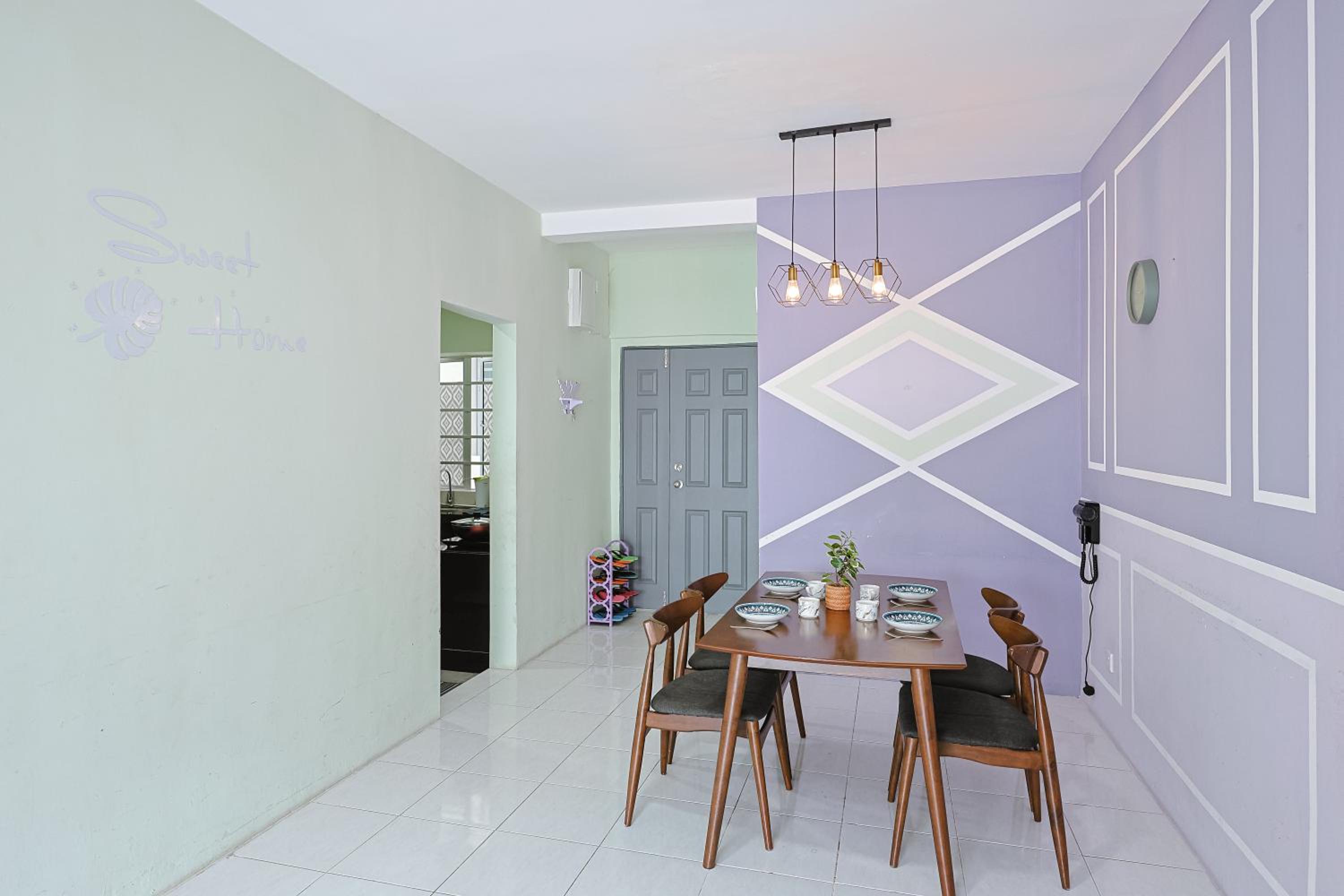 Lavender Dream Brinchang Cozy Family 10 Pax Clover Home 8-01