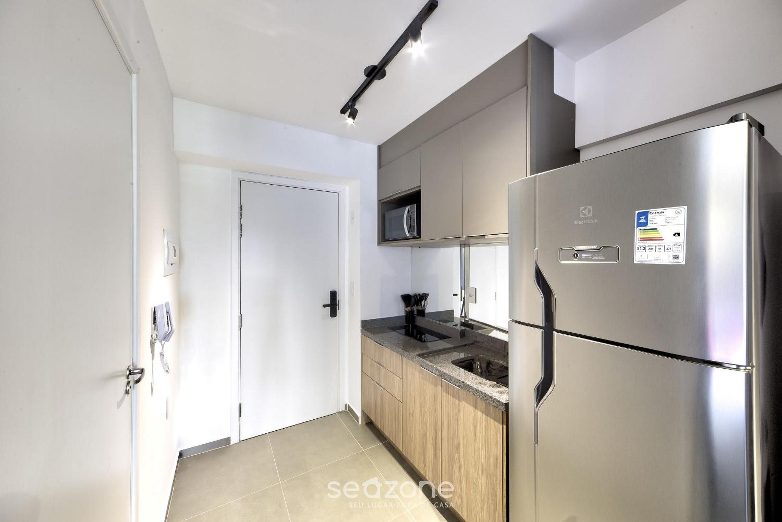 Studio with Balcony 100m from PUC-Pompeia PUQ0208