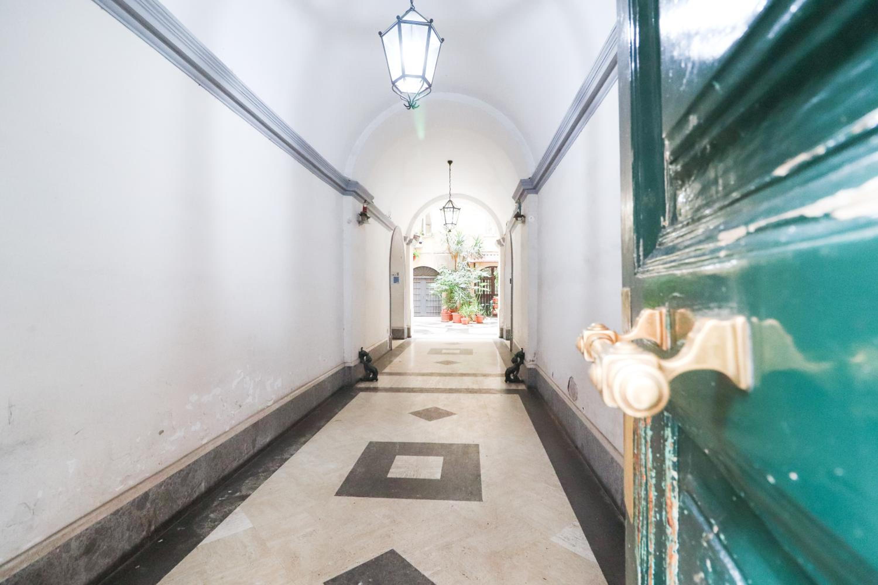FLORA- Loft Luxury - tra Colosseo e Santa Maria Maggiore - Metro