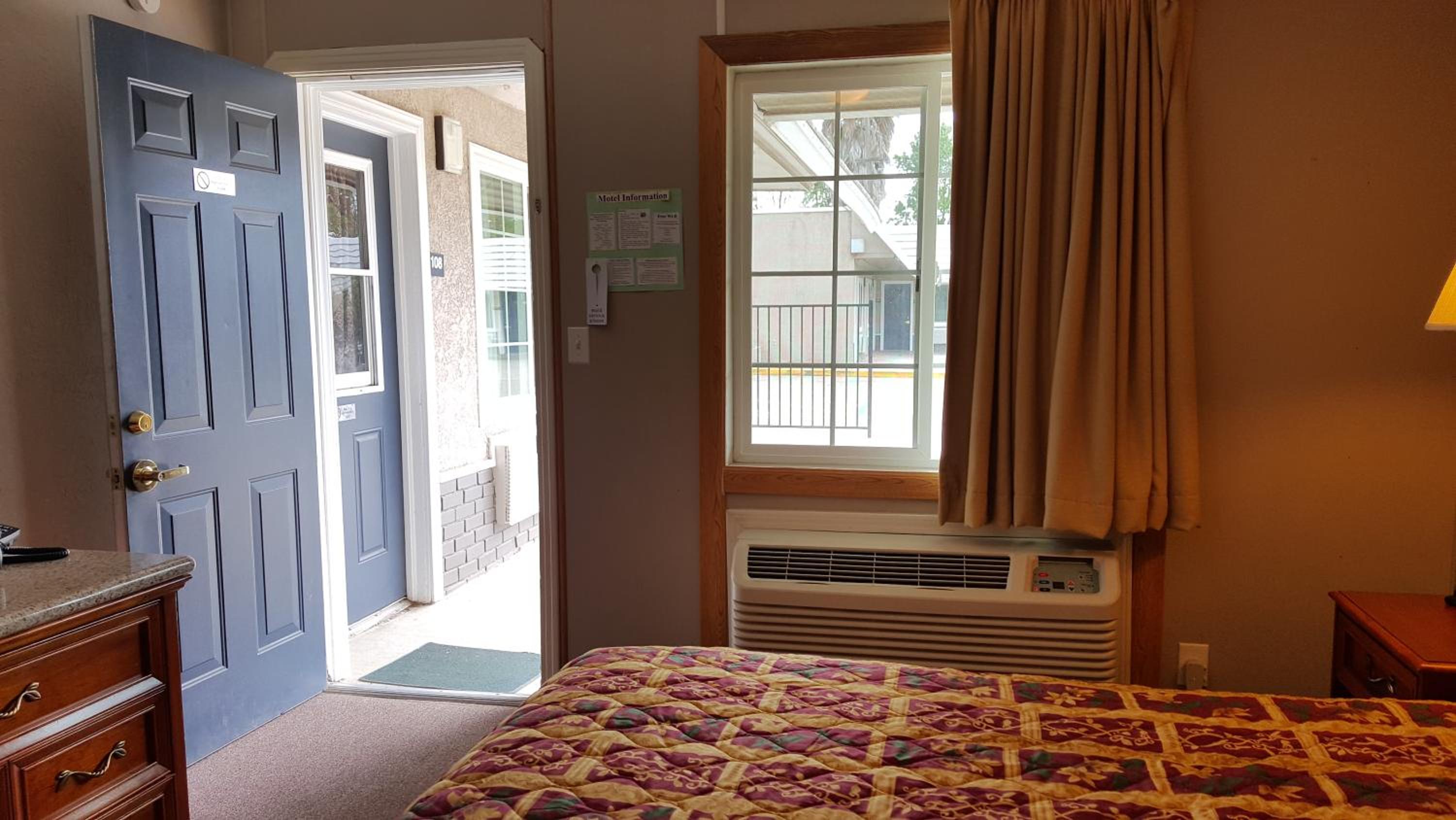 Pacific Motel