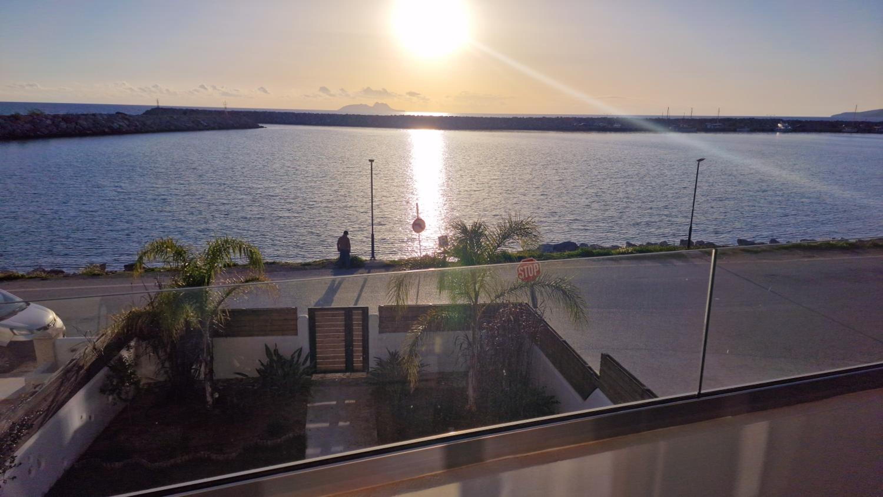 Isalos Sea View Studios, photo 2