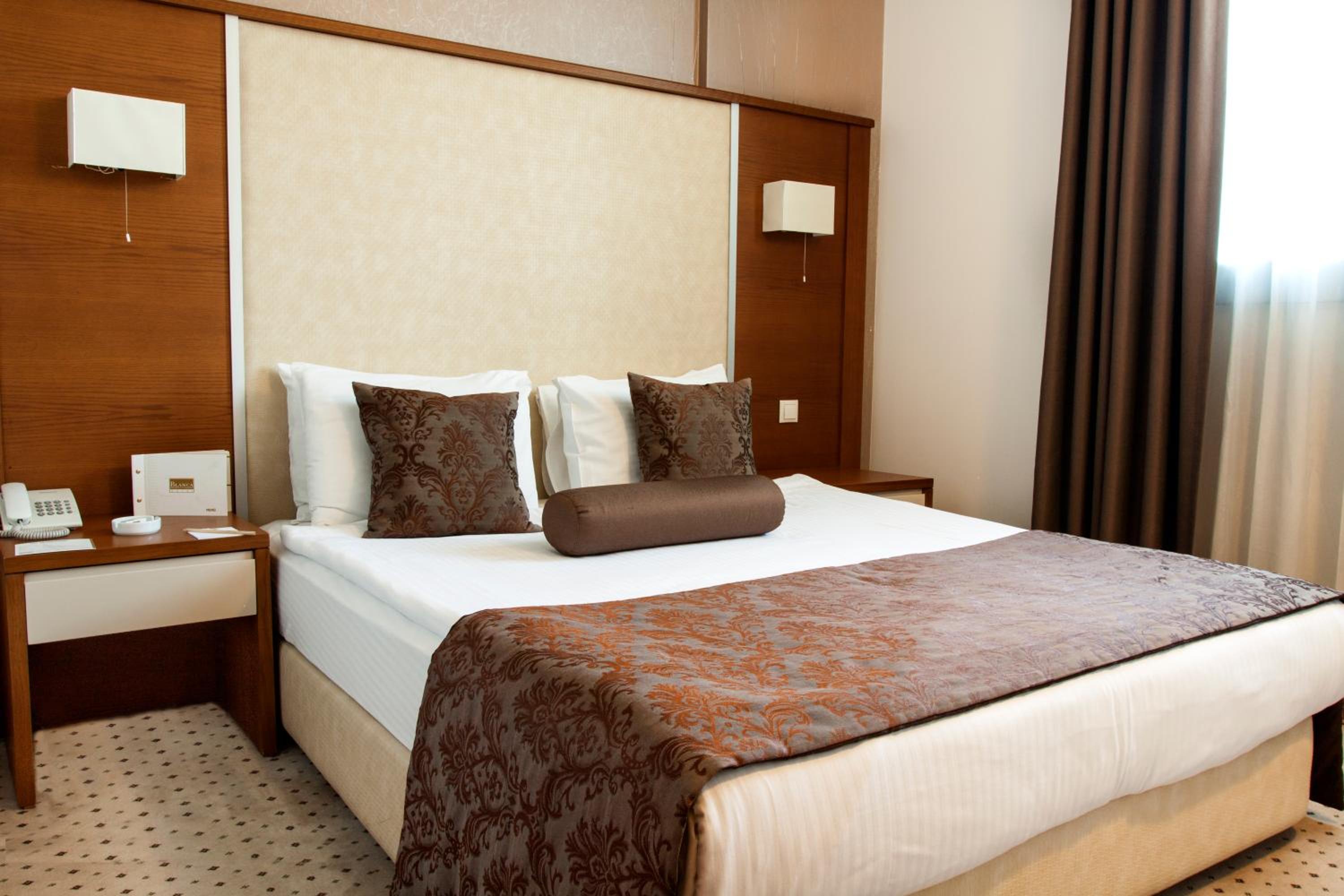 Blanca Otel - Image 18