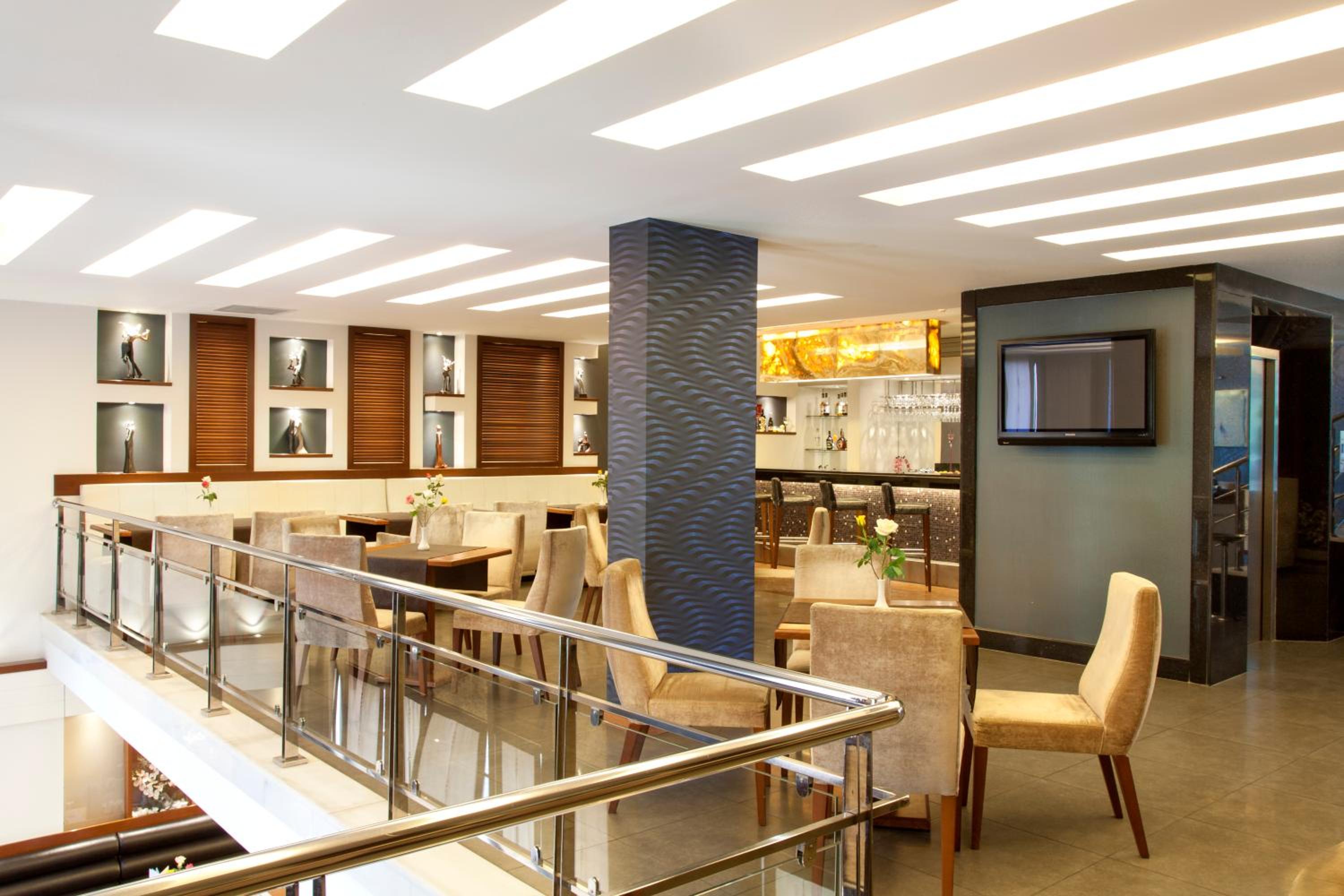 Blanca Otel - Image 43