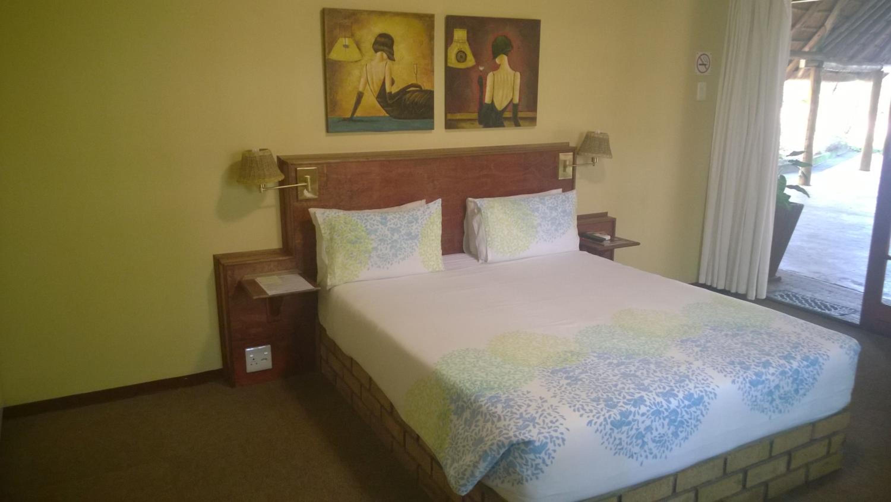 Ascot Inn
