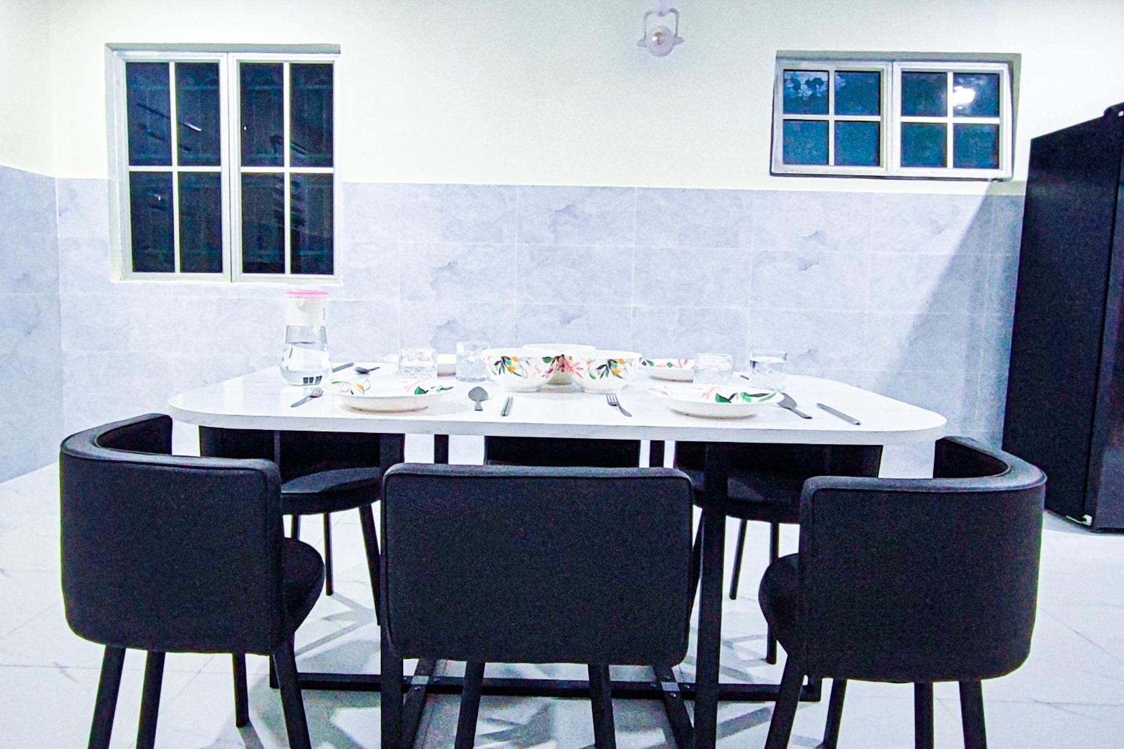 Modern Home at Kajang by HCK