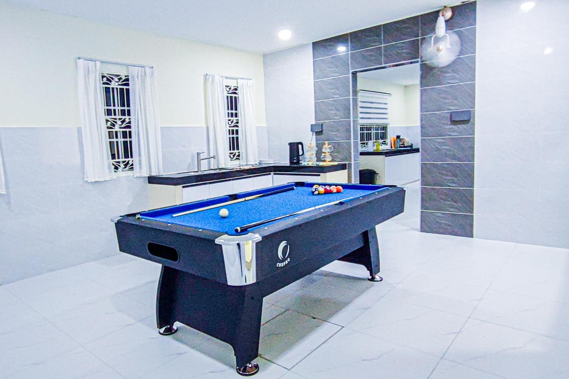 Modern Home at Kajang by HCK