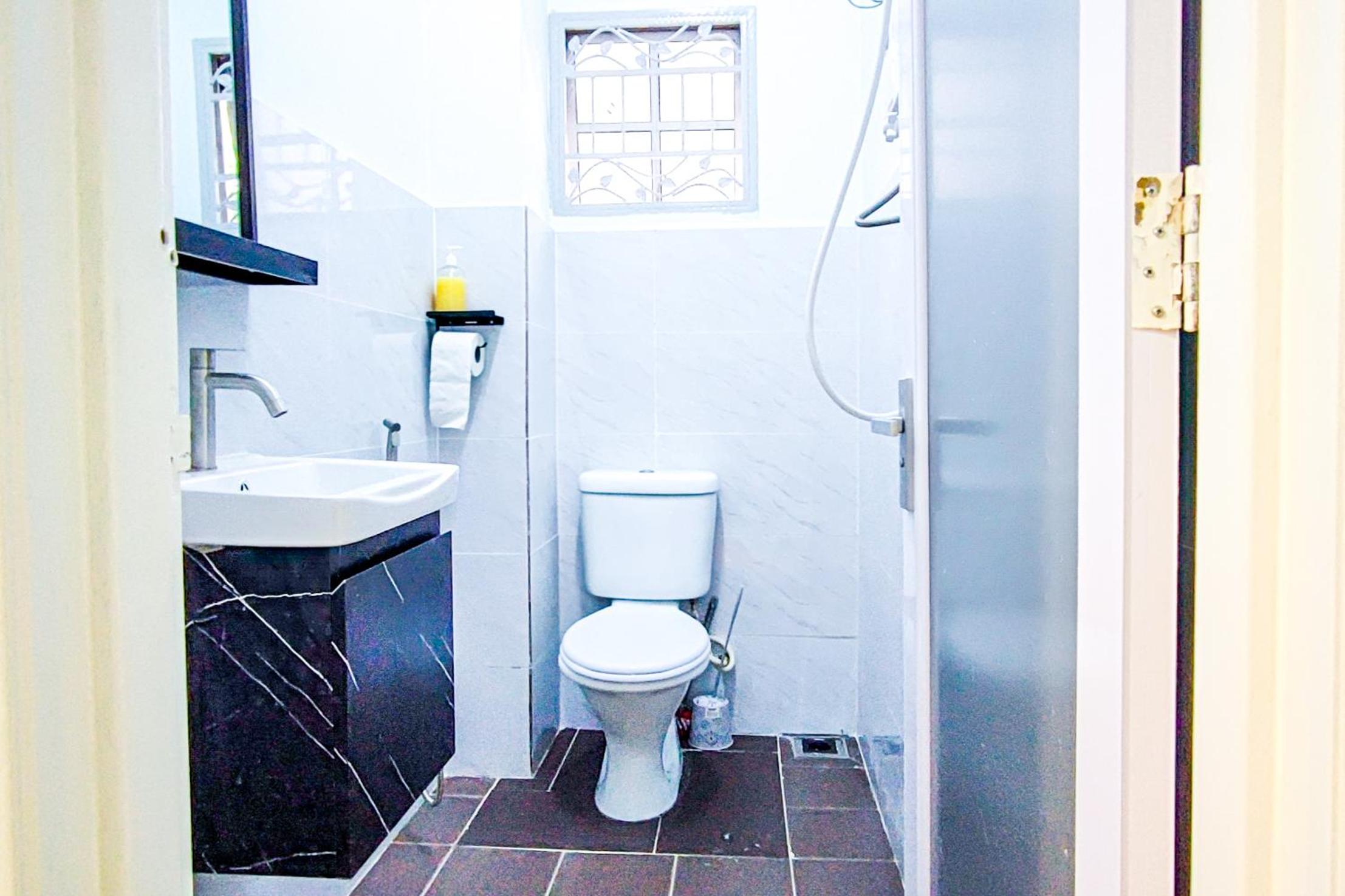 Modern Home at Kajang by HCK