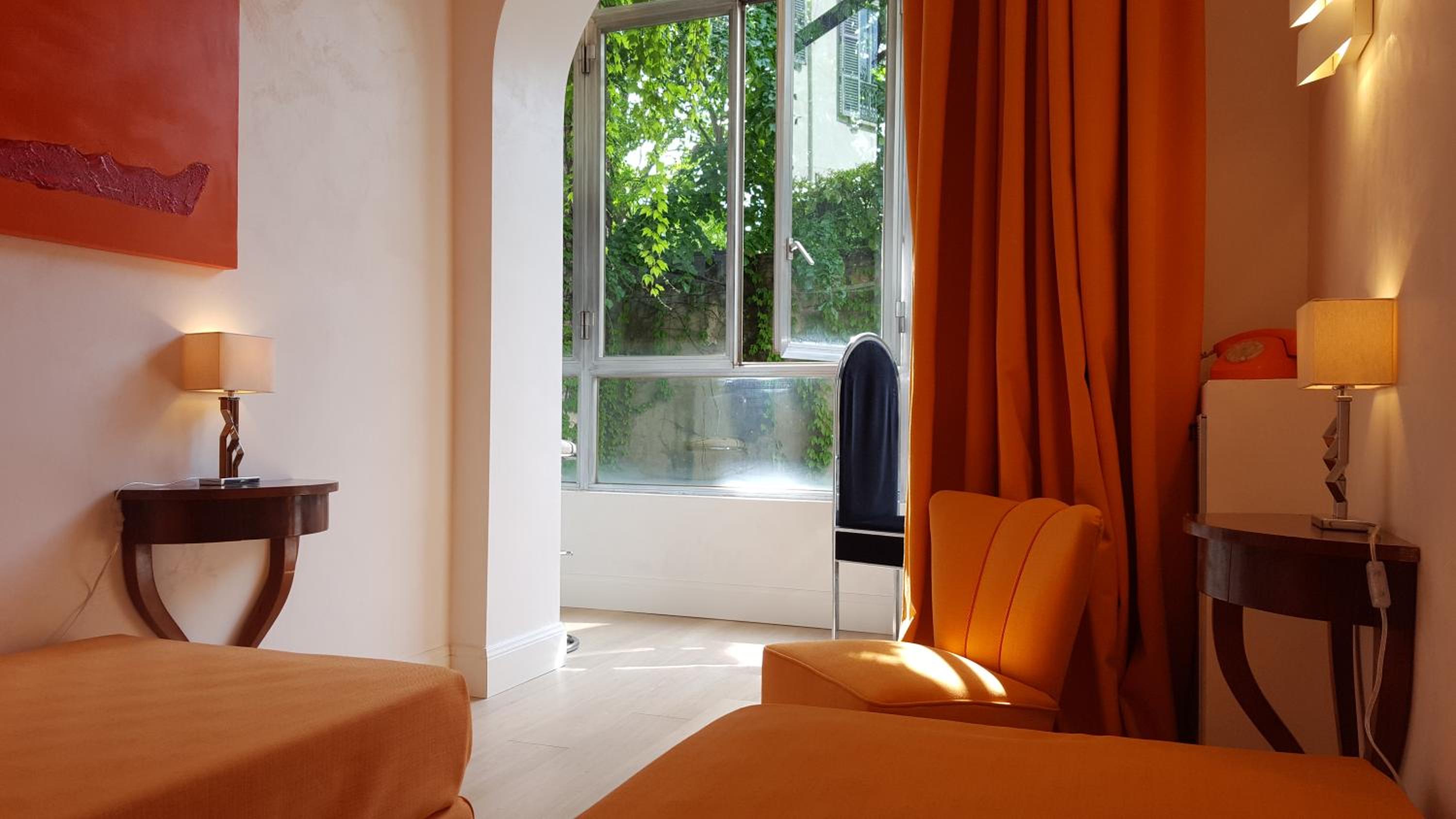 hotel room