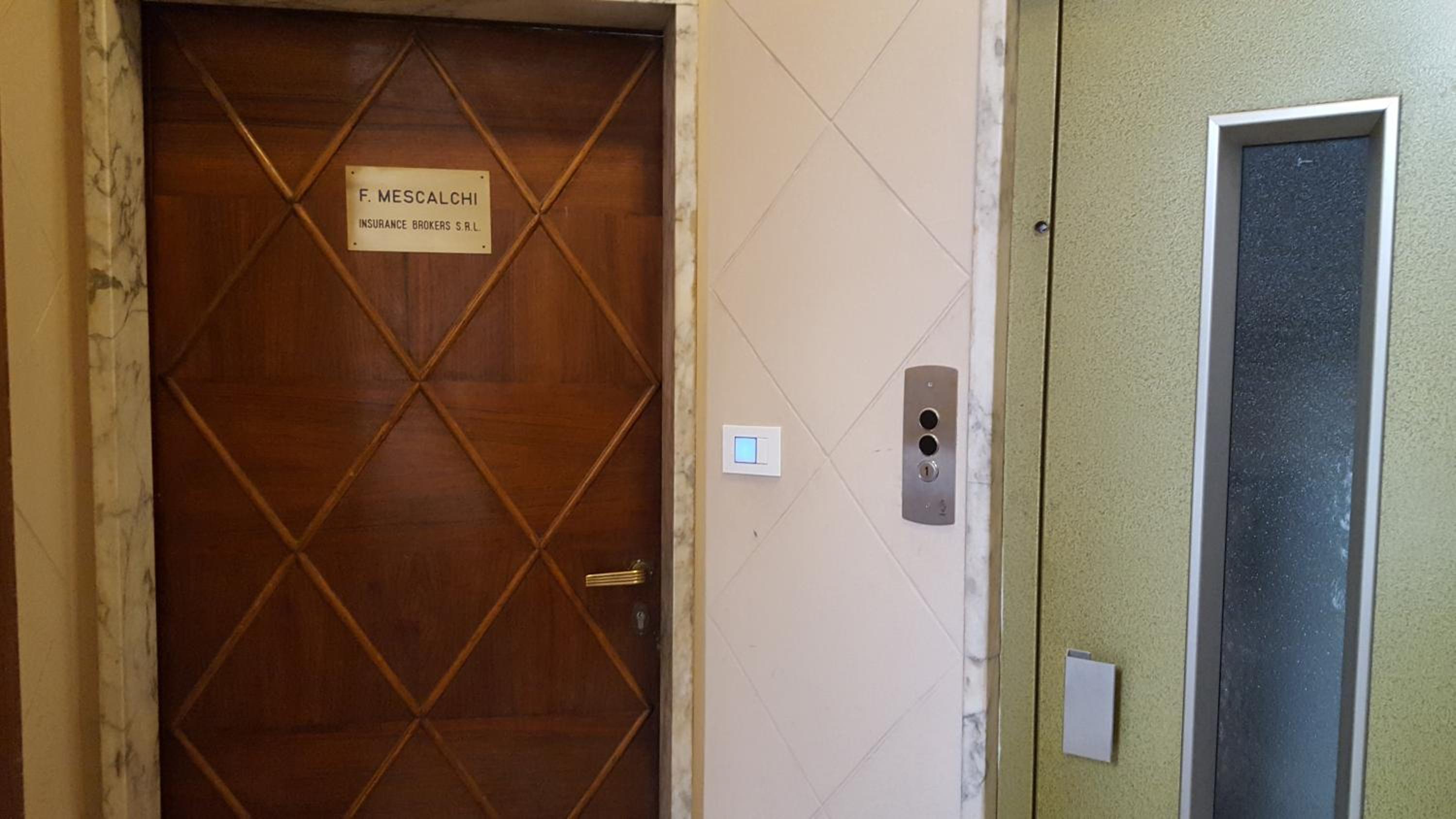 BnButler - Broletto 39 - A few steps to the Duomo and La Scala