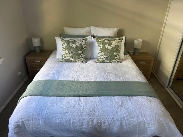 Eton Cottage - Central Boutique Stay