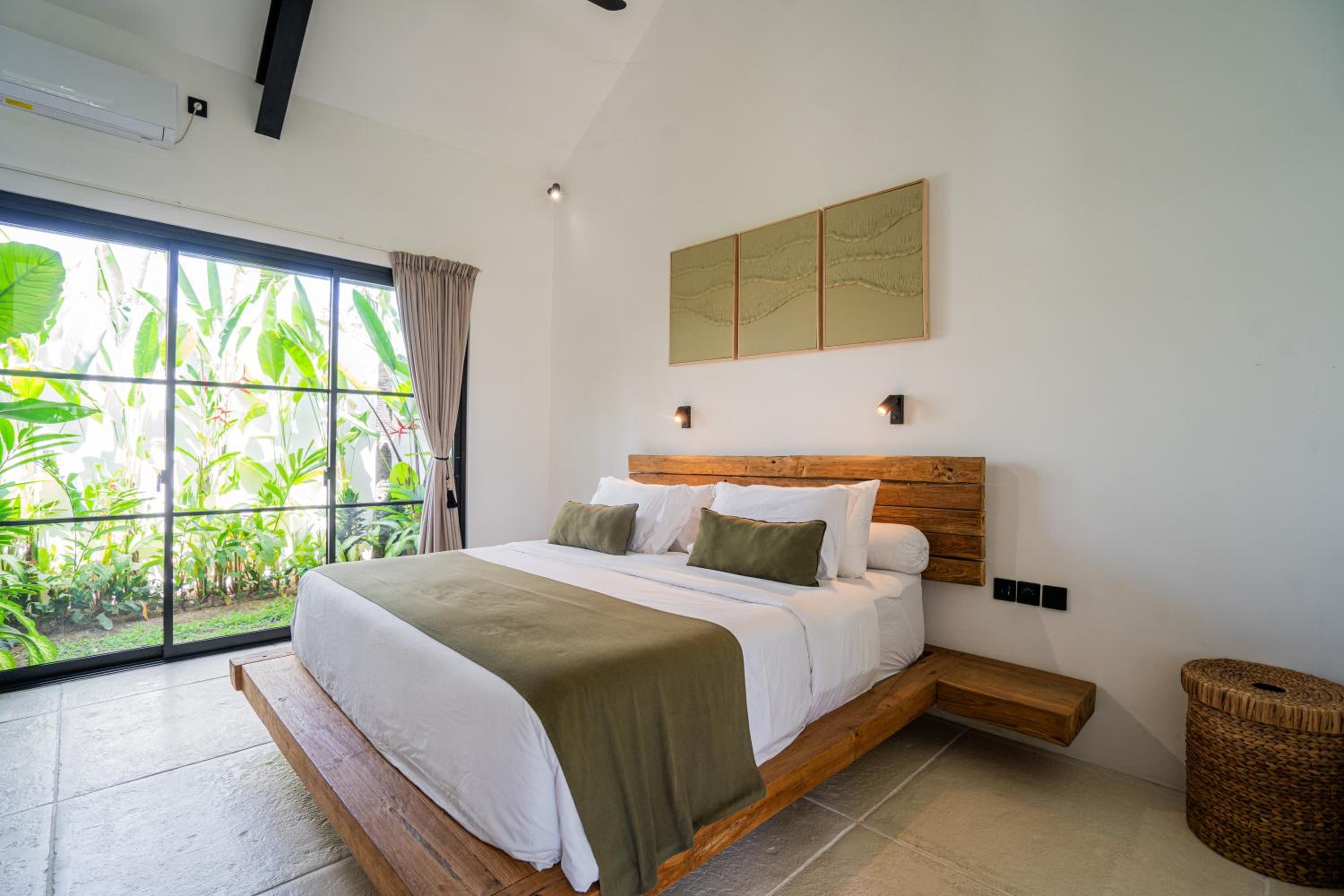 Villa KaKao - 4BR Villa in Kedungu