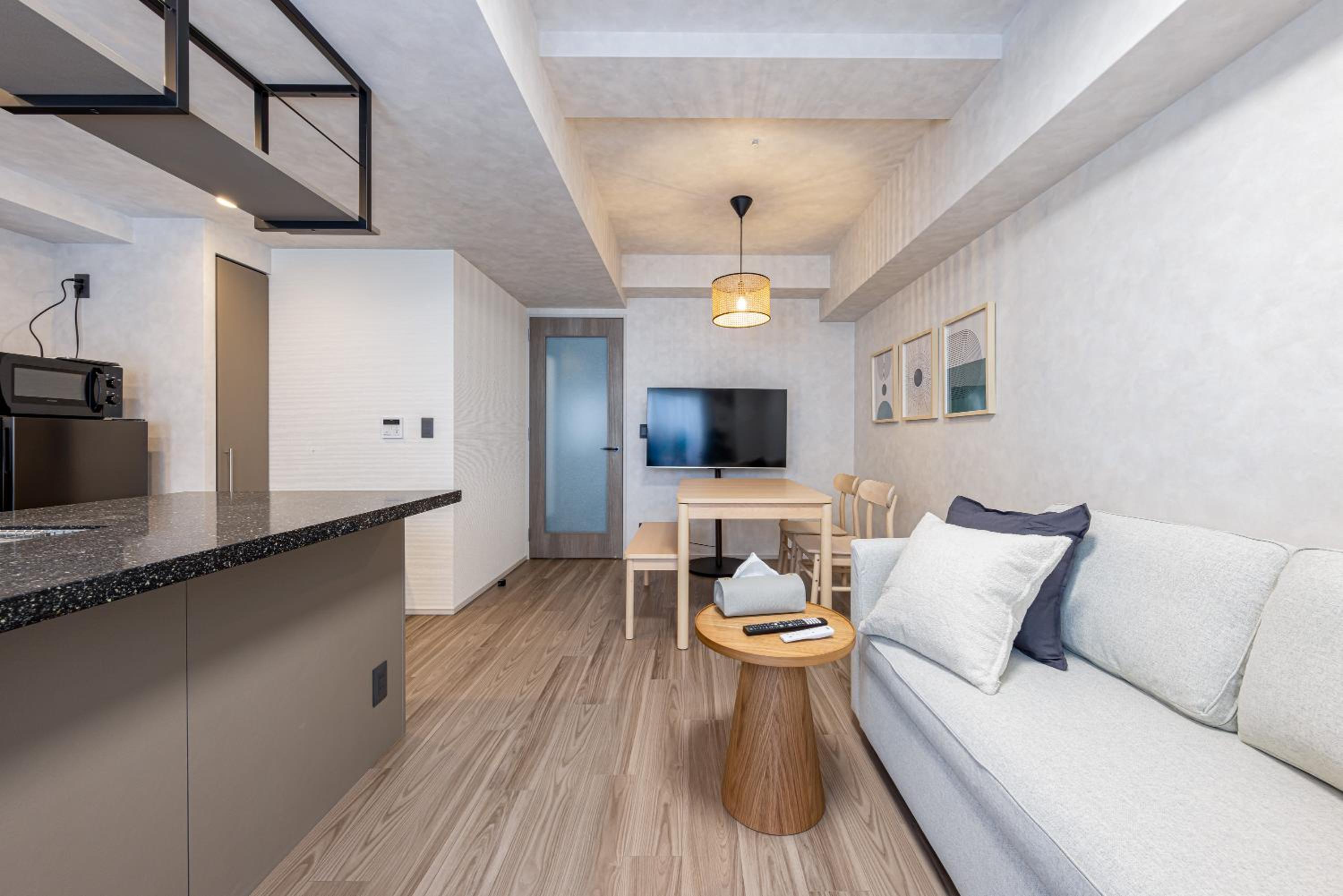Link House Shinsaibashi