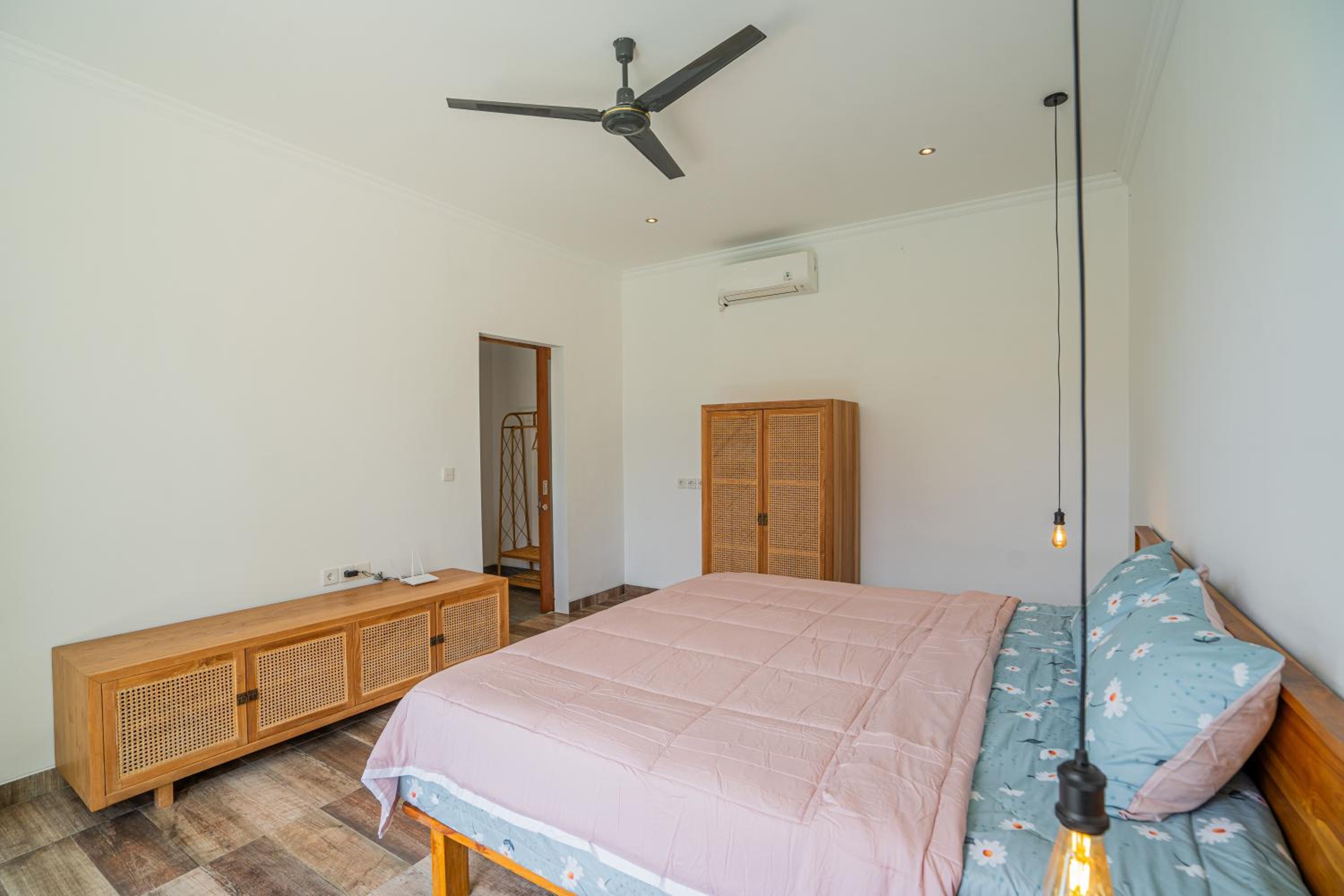 Villa Sunlight - 6BR Villa in Umalas