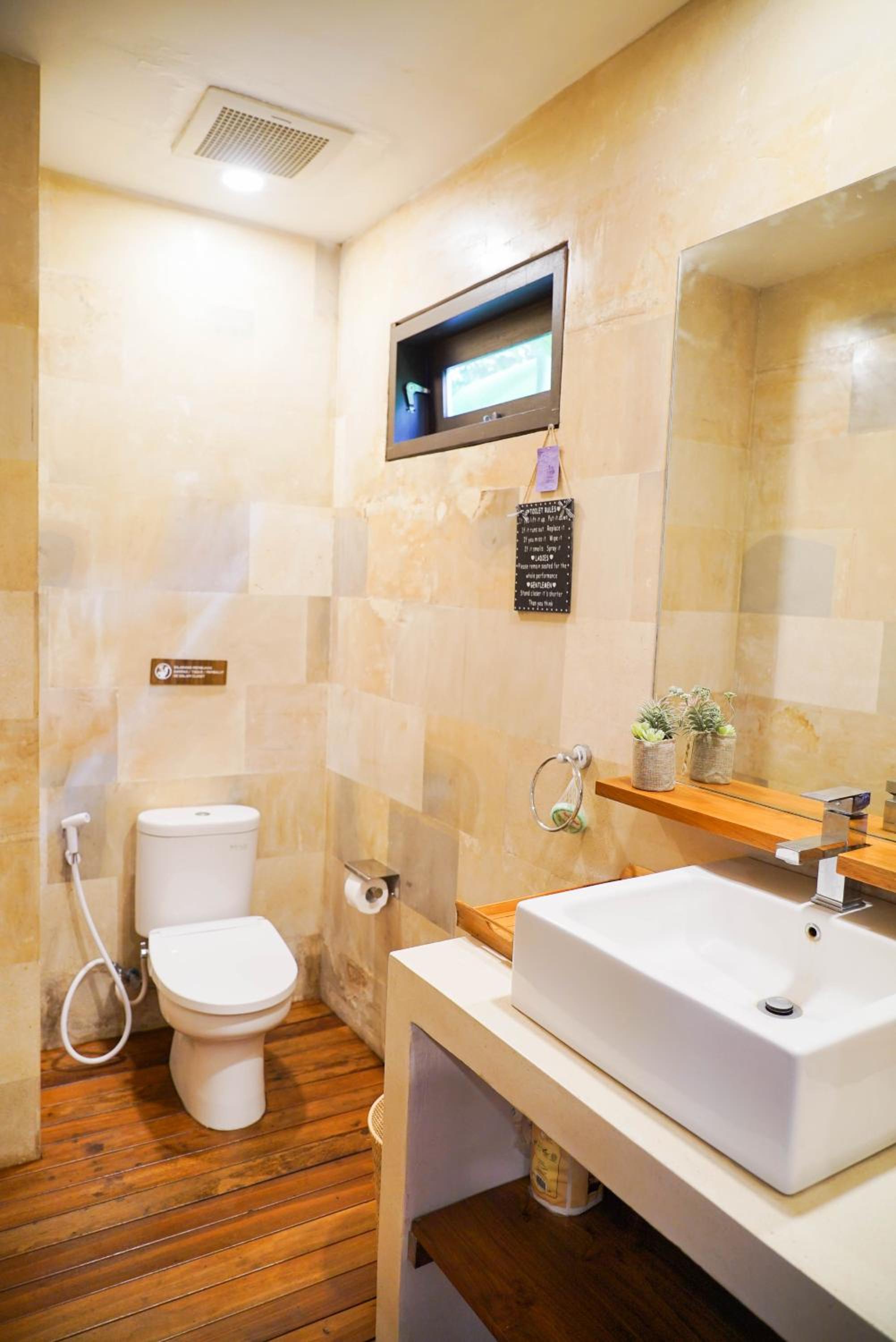 Mari Mar Beach Villa - 3BR next to Echobeach