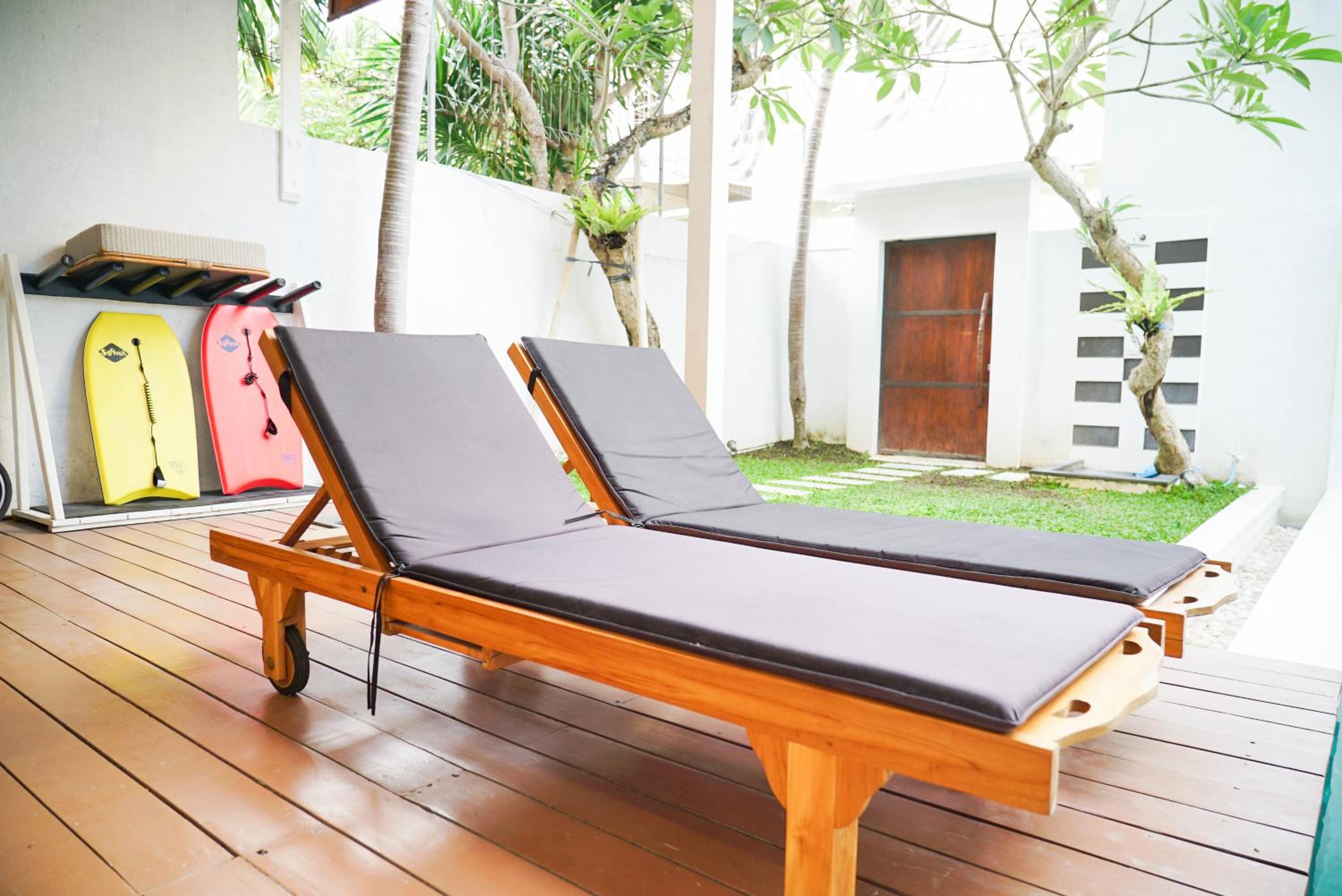 Mari Mar Beach Villa - 3BR next to Echobeach