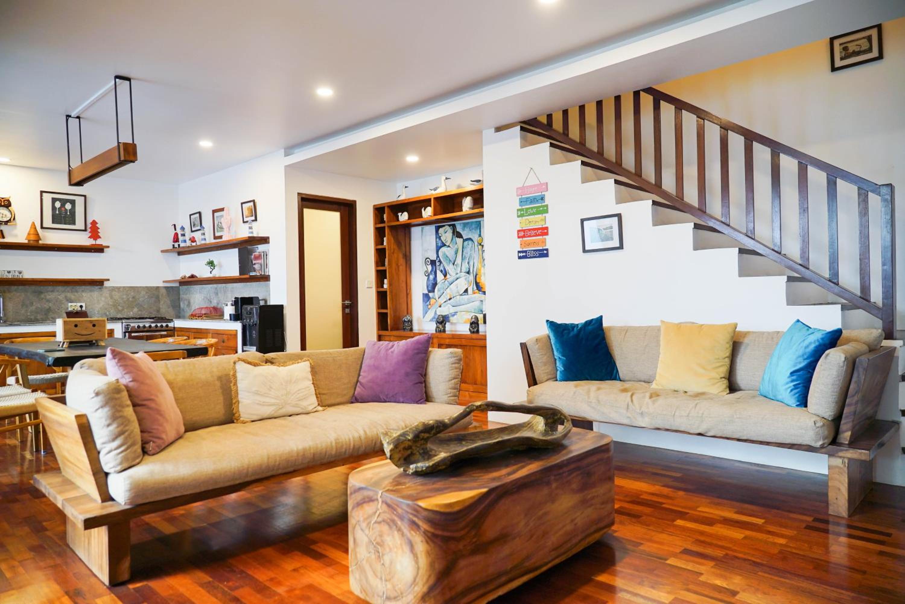 Mari Mar Beach Villa - 3BR next to Echobeach
