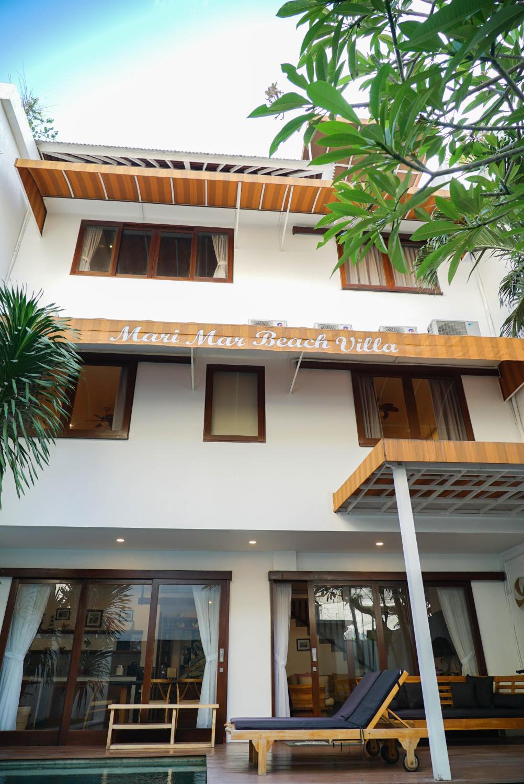 Mari Mar Beach Villa - 3BR next to Echobeach