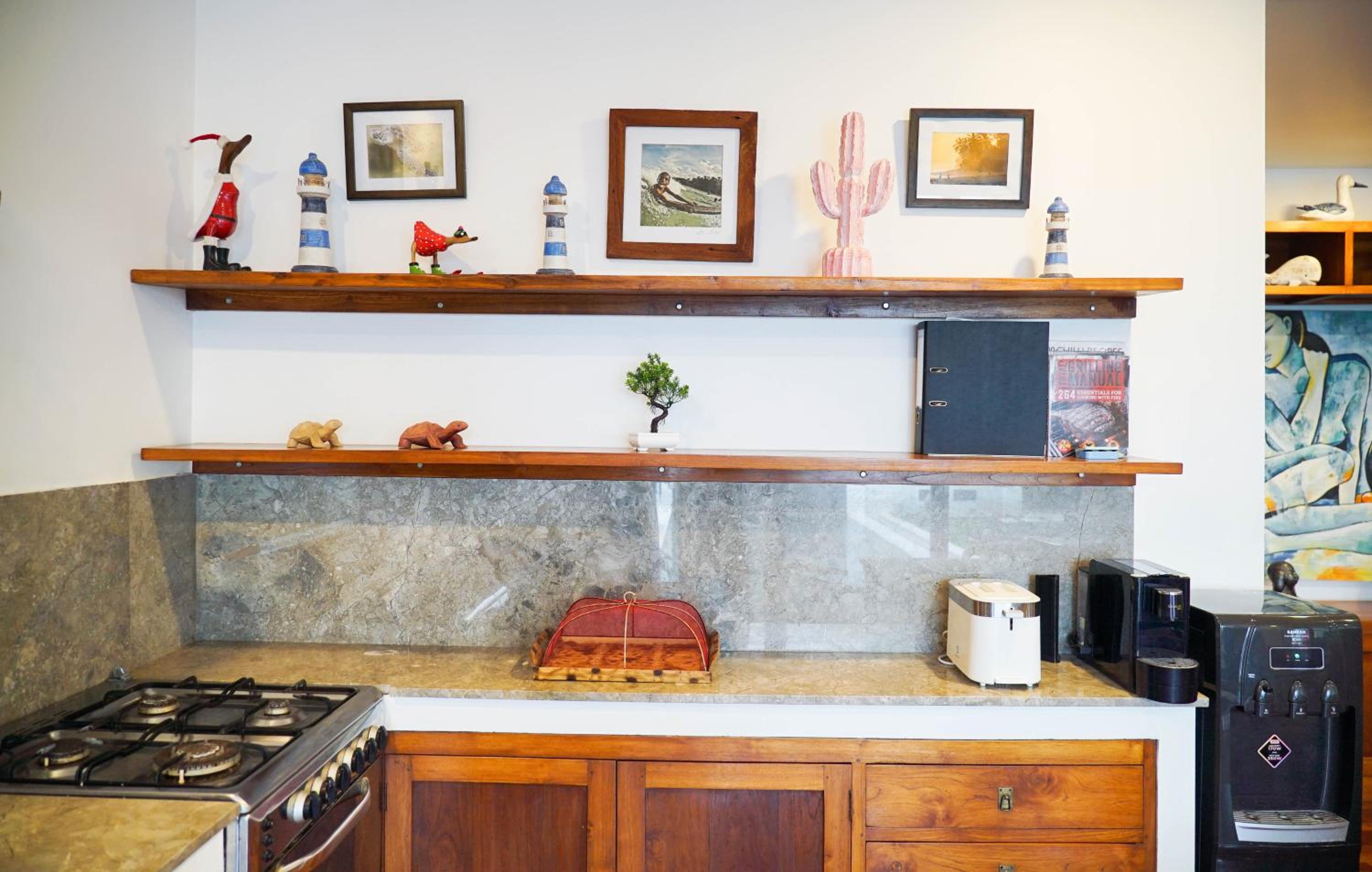 Mari Mar Beach Villa - 3BR next to Echobeach