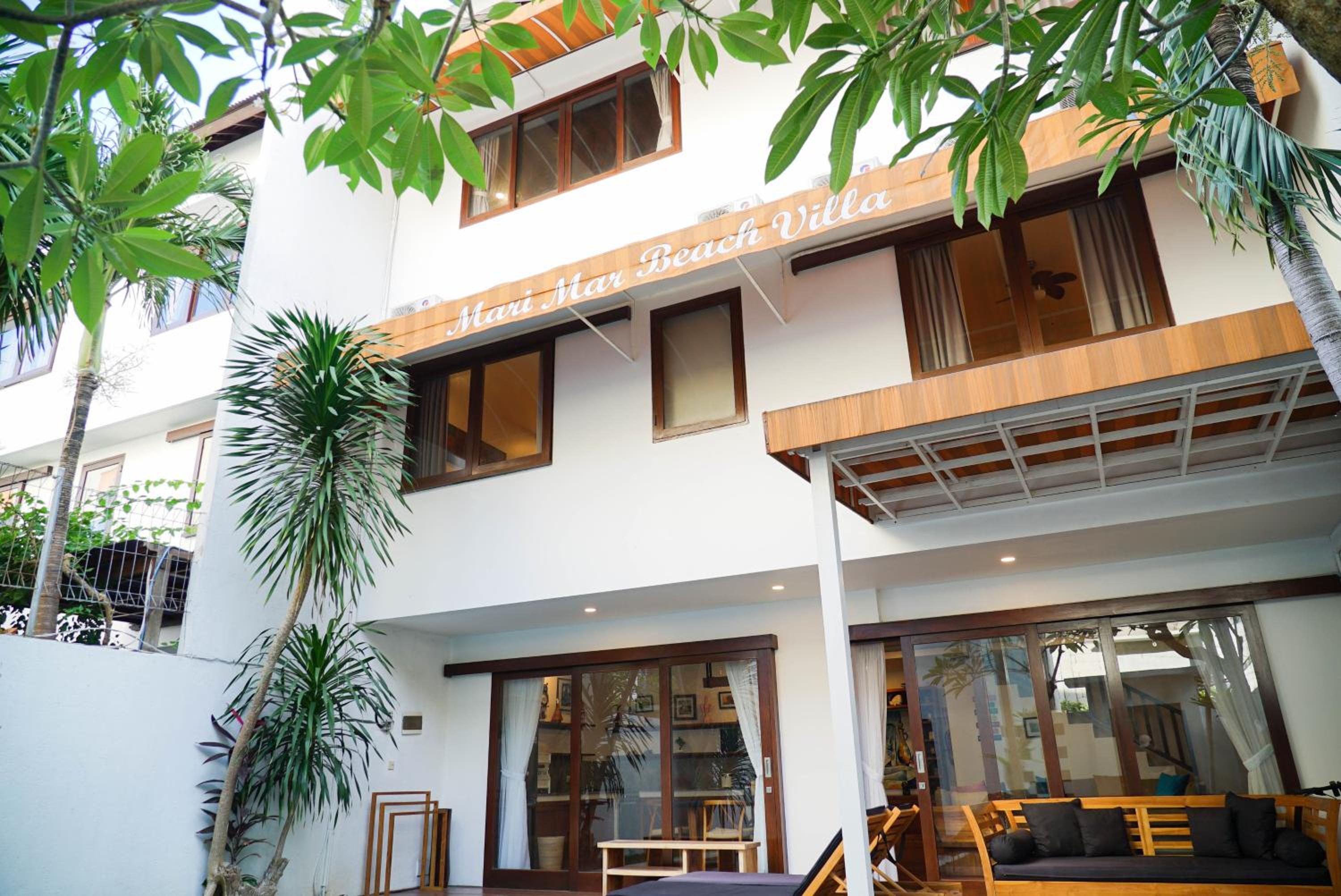 Mari Mar Beach Villa - 3BR next to Echobeach