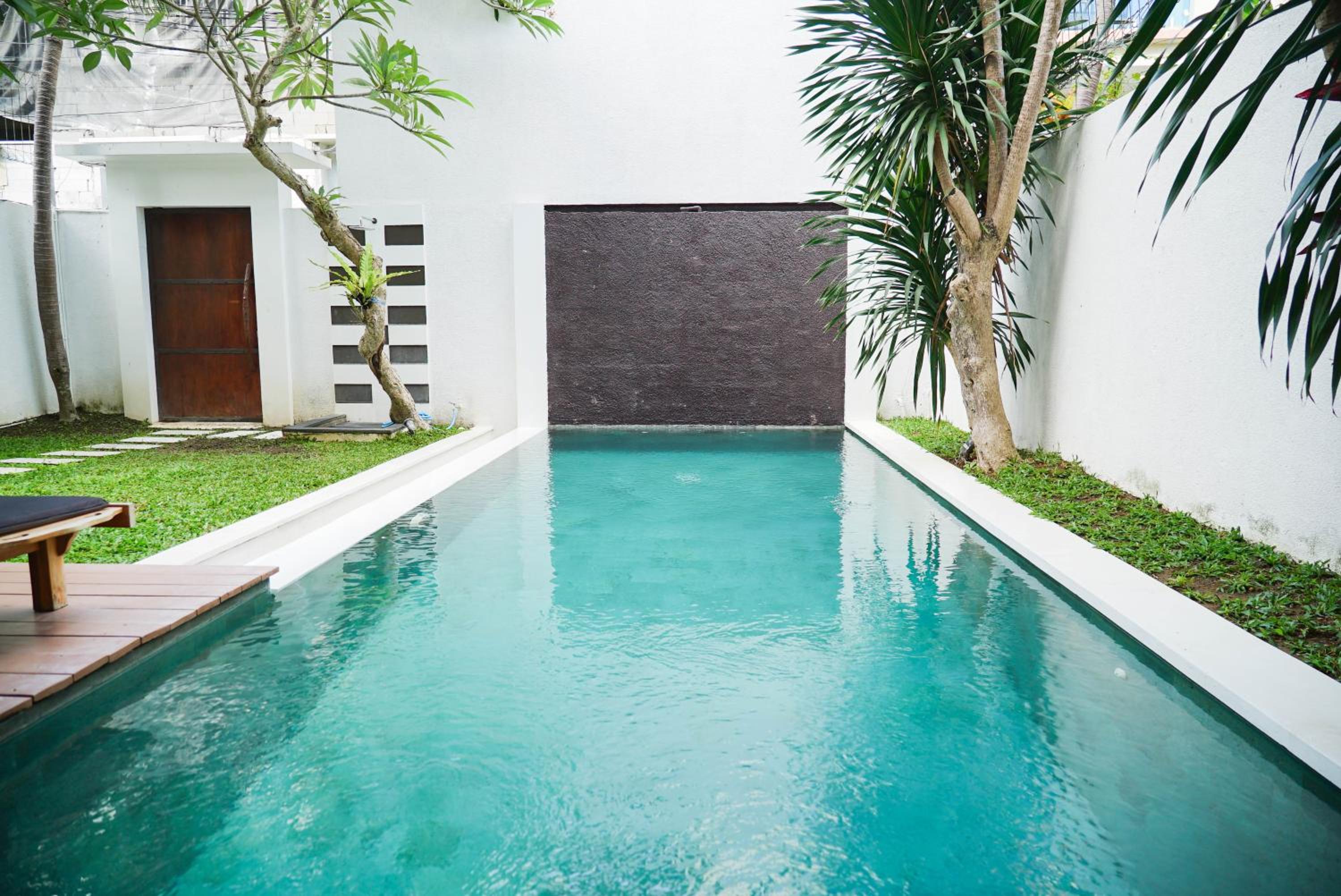 Mari Mar Beach Villa - 3BR next to Echobeach