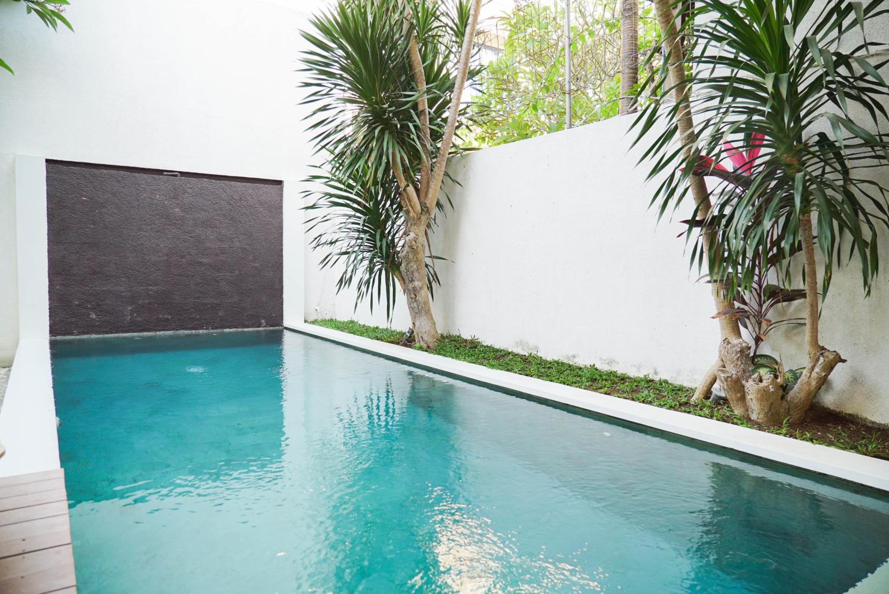 Mari Mar Beach Villa - 3BR next to Echobeach
