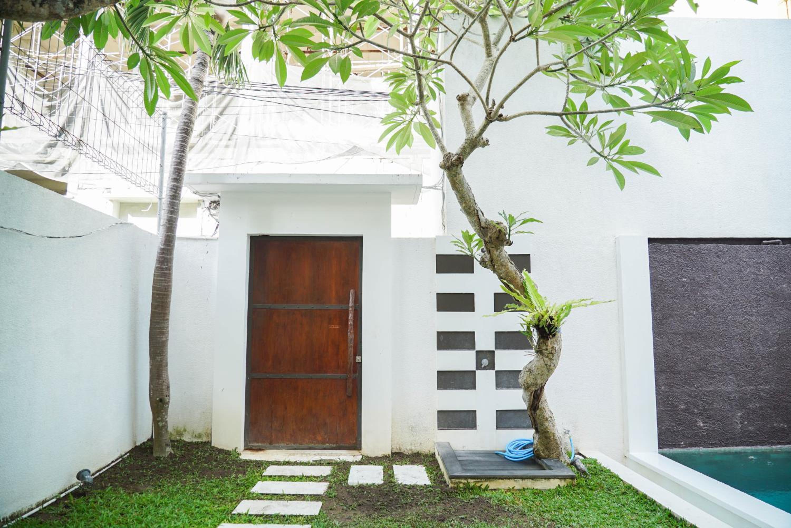 Mari Mar Beach Villa - 3BR next to Echobeach