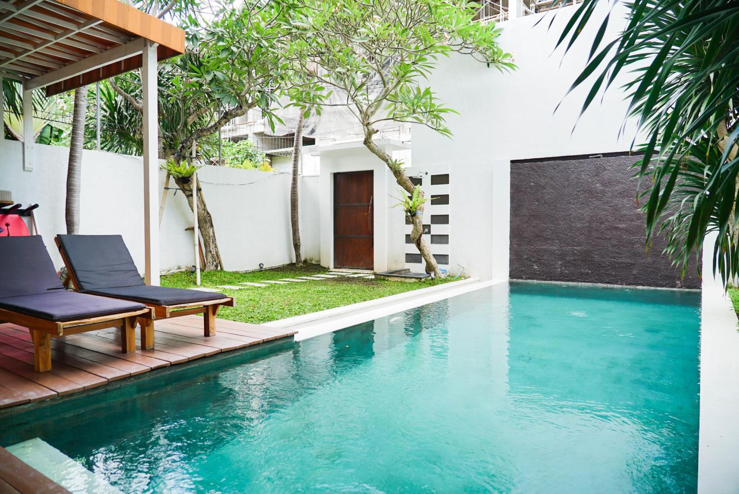 Mari Mar Beach Villa - 3BR next to Echobeach
