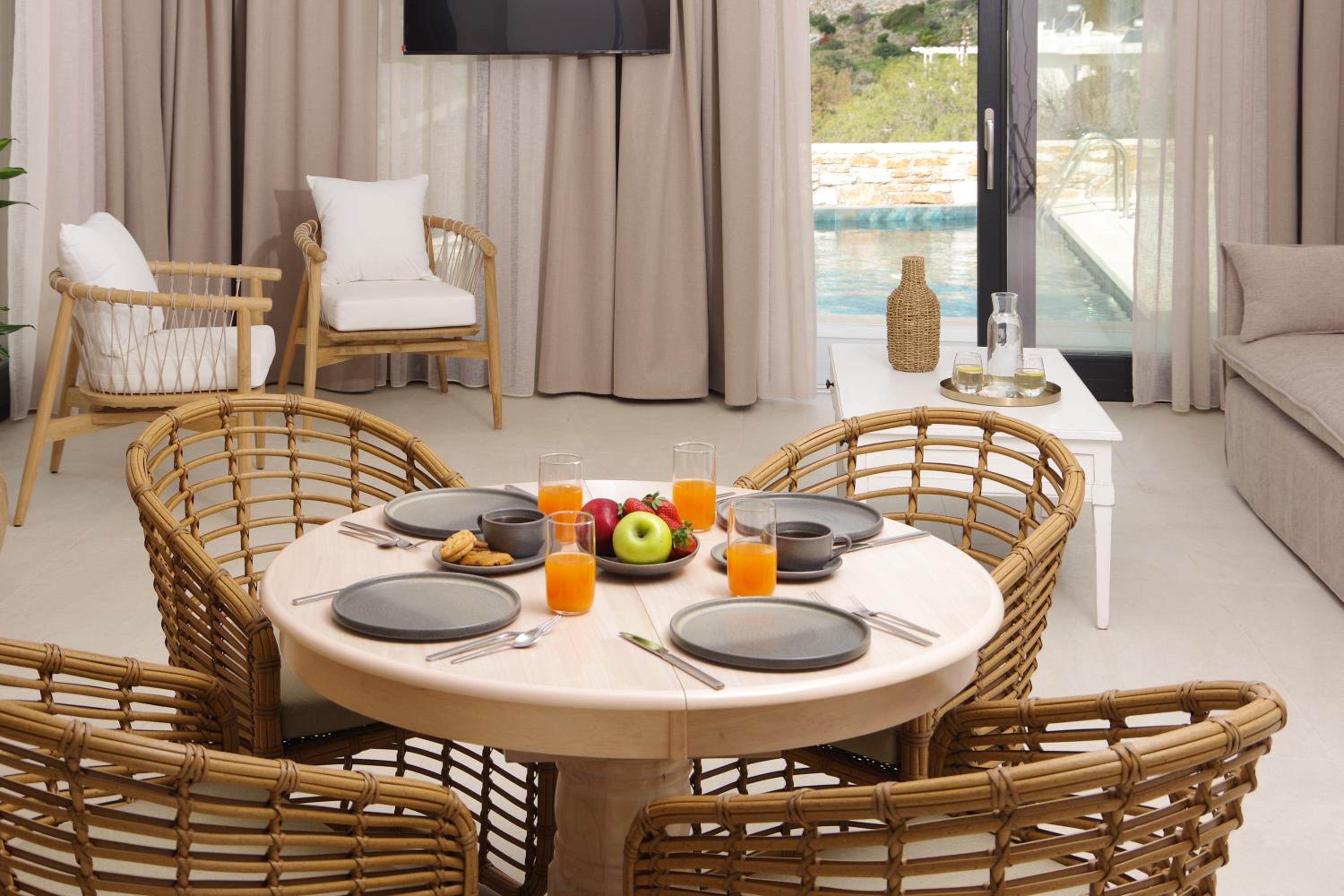 Pnoe Villas Syros