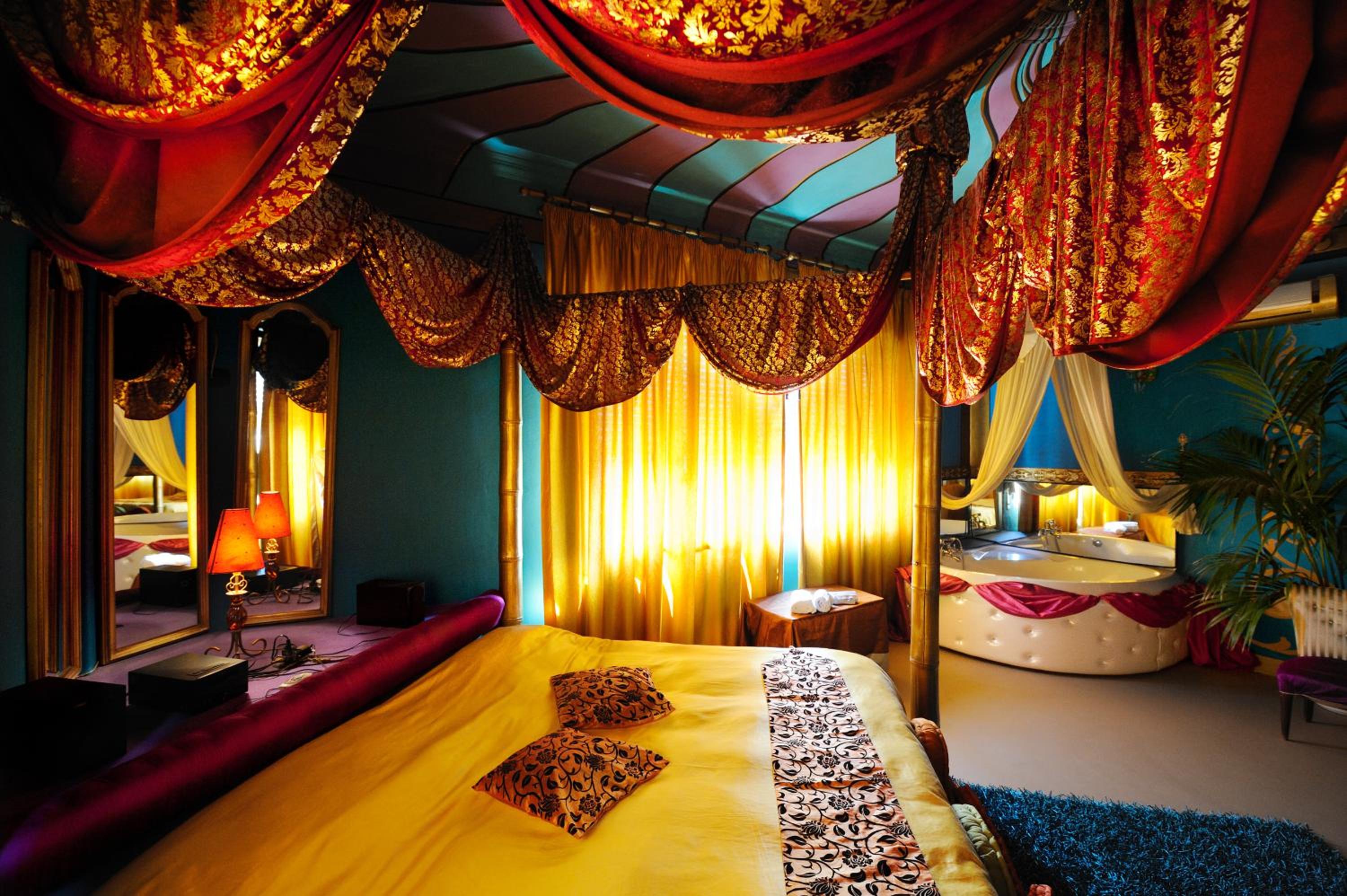 hotel room