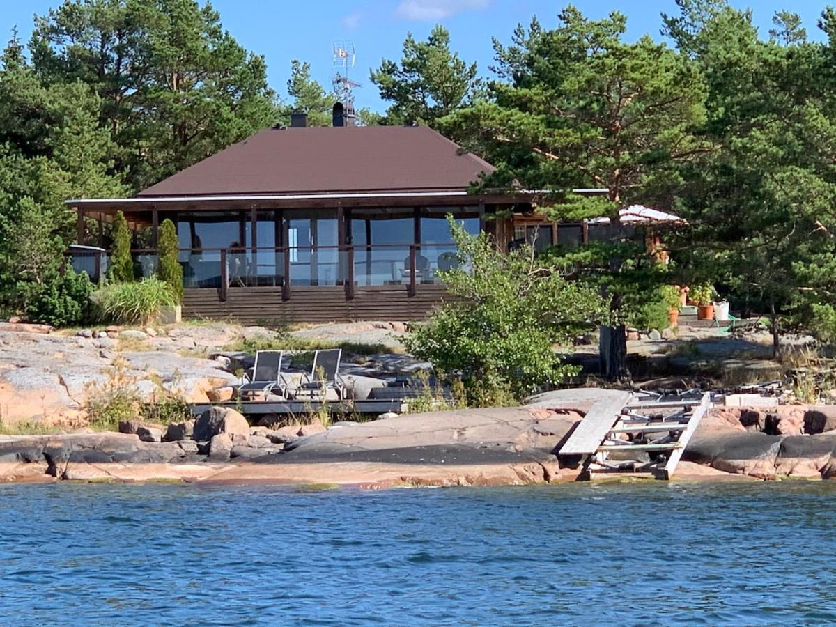 Escape to a Seaside Paradise Your Cozy Hideaway