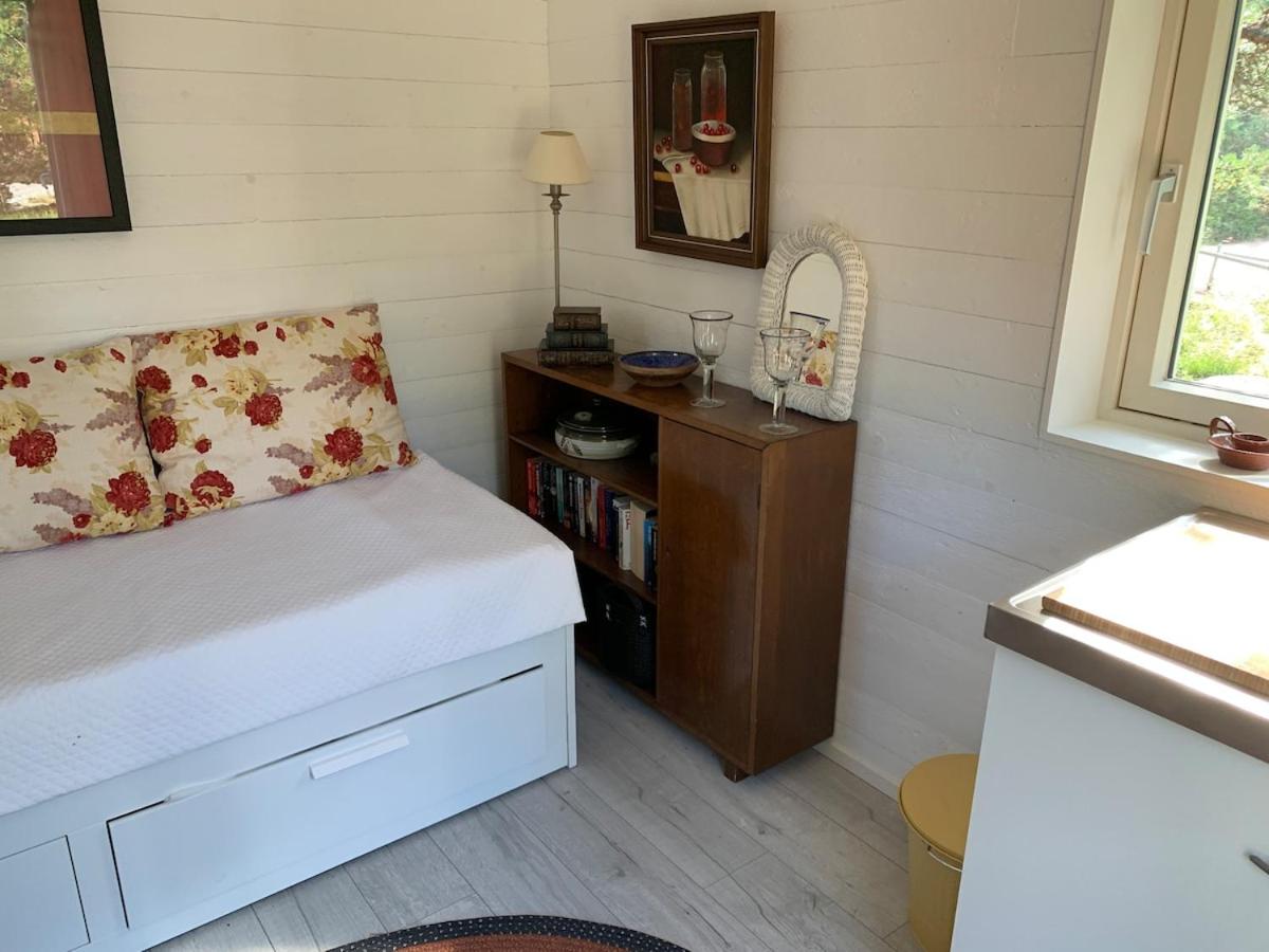 Escape to a Seaside Paradise Your Cozy Hideaway