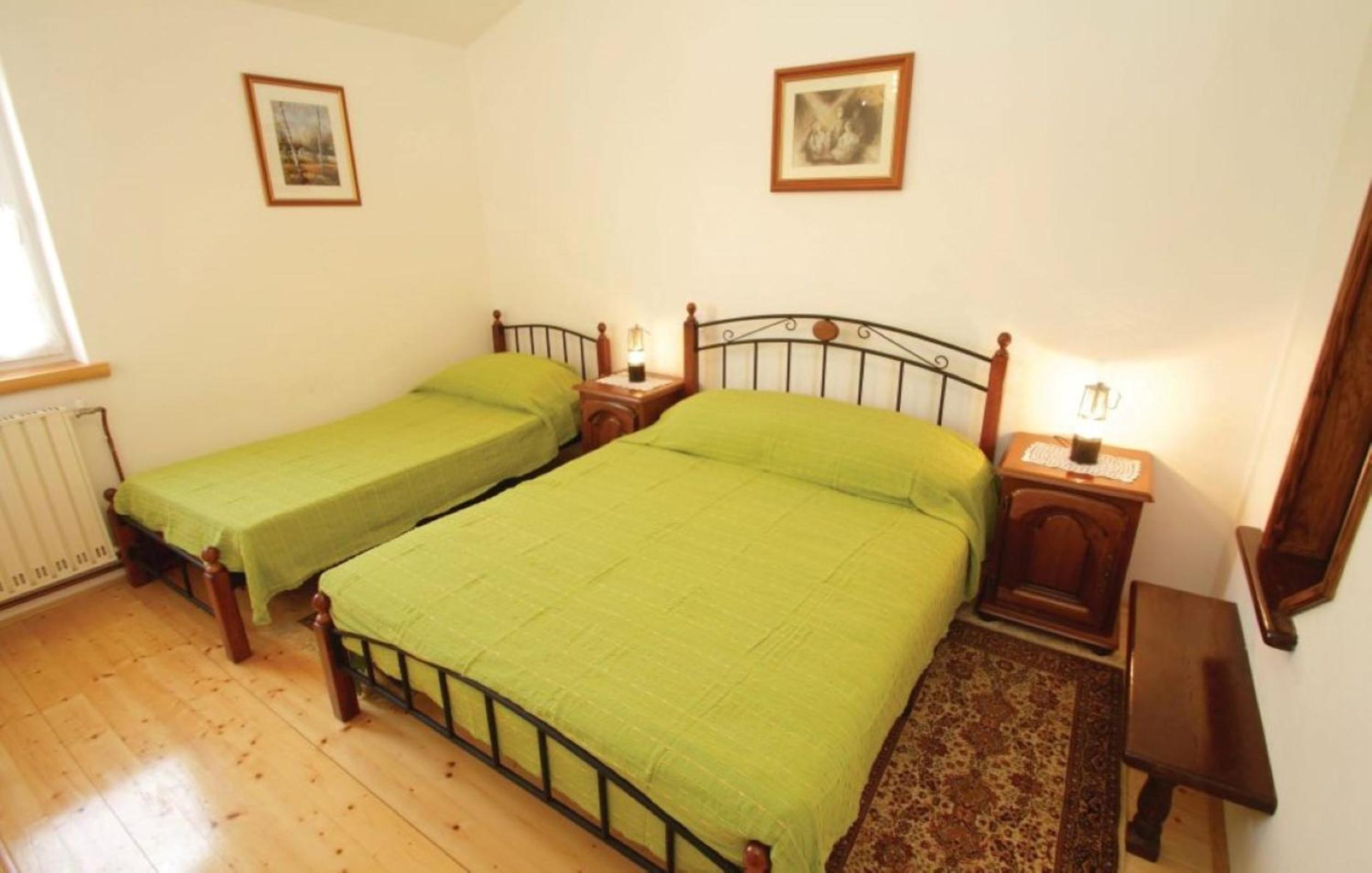 Villa Stori Grod by 22Estates view 5