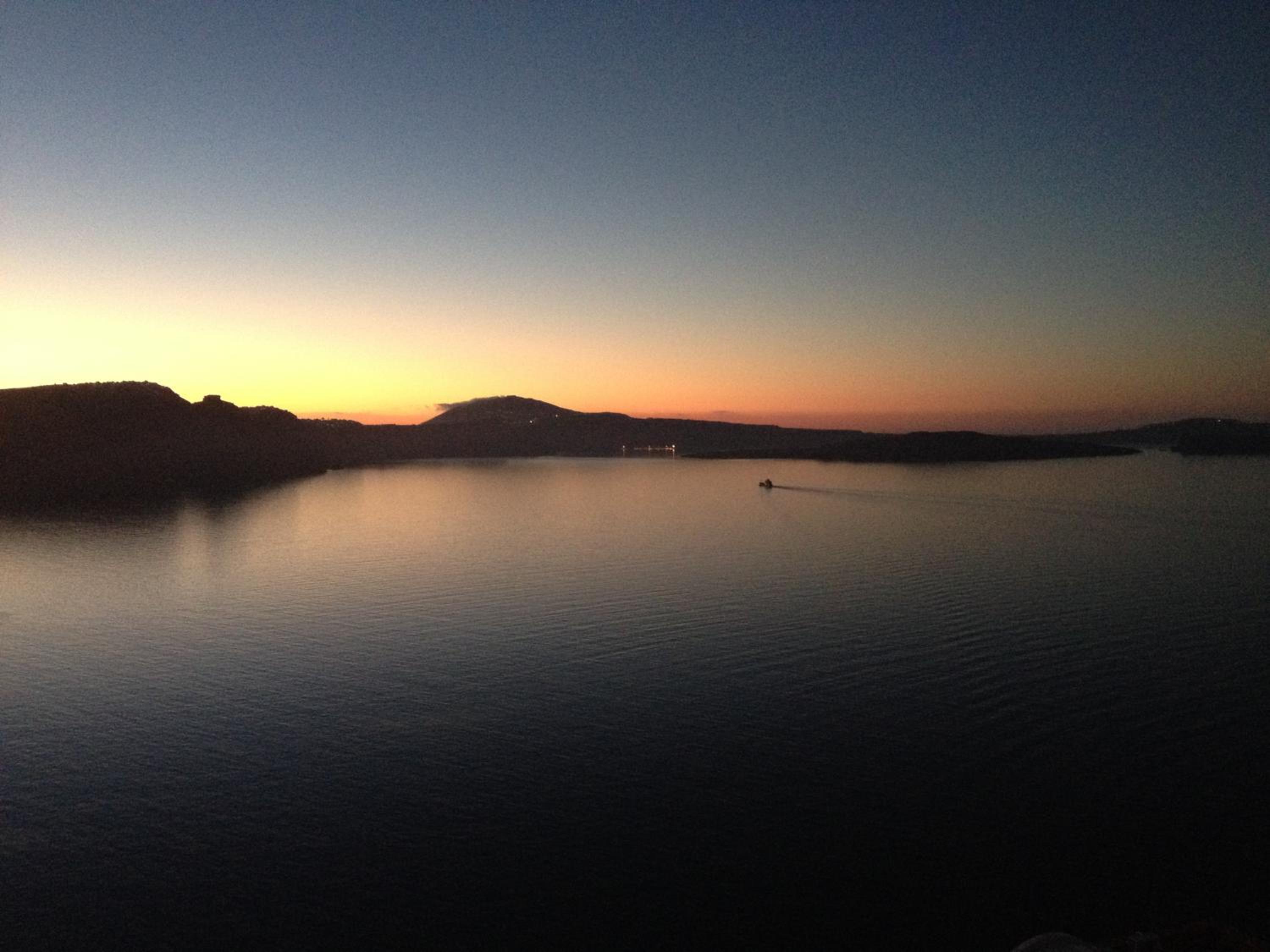 Beautiful Oia Villa view 4
