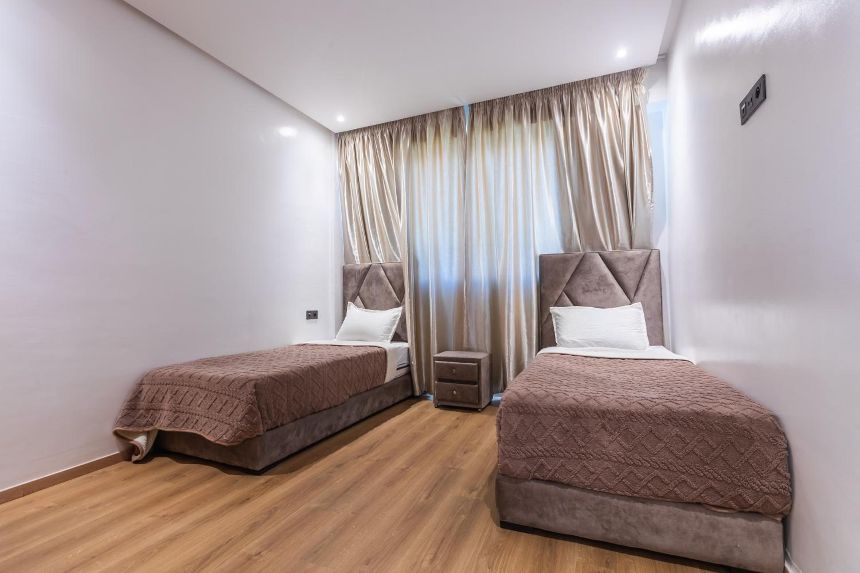 Appartement luxe 2 Piscines 300 m de la plage SONABA Founty Agadir