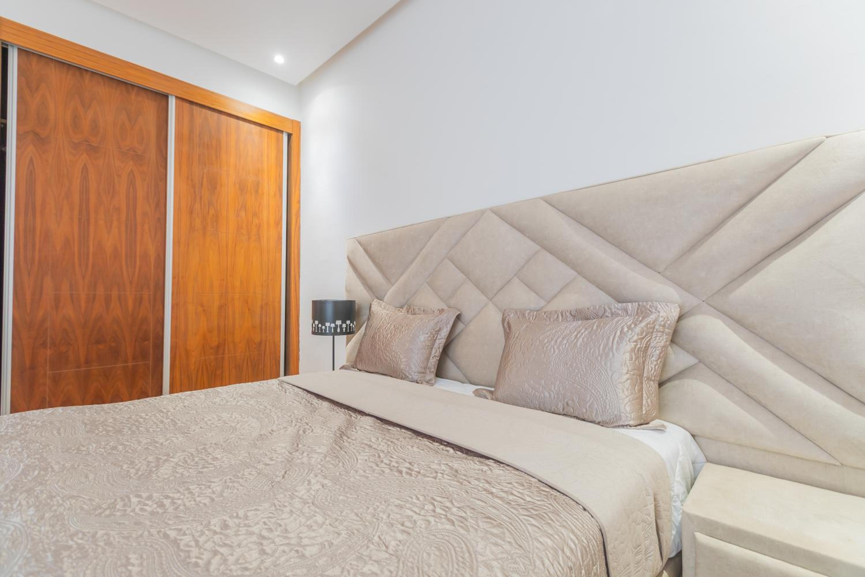 Appartement luxe 2 Piscines 300 m de la plage SONABA Founty Agadir