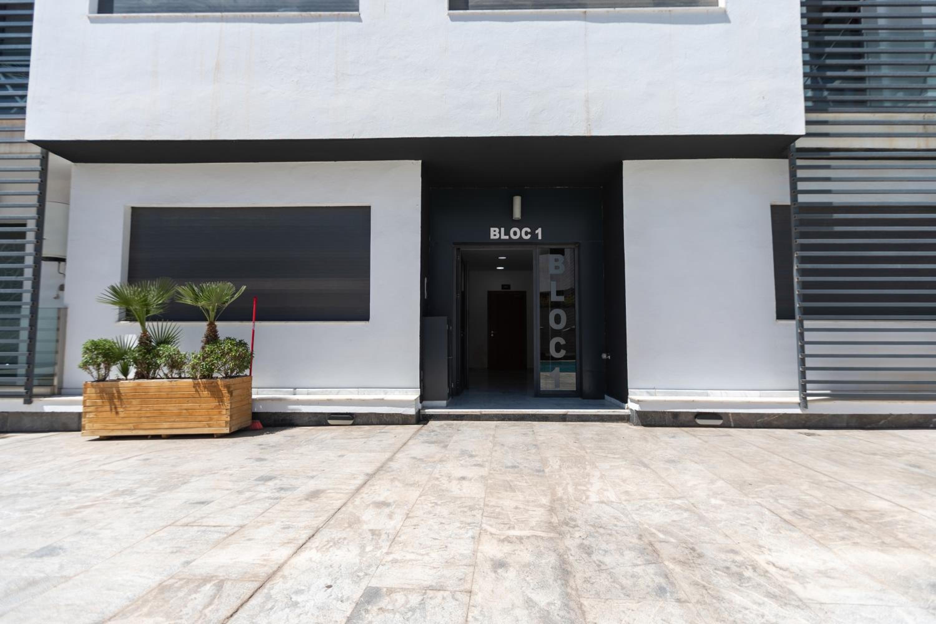 Appartement luxe 2 Piscines 300 m de la plage SONABA Founty Agadir