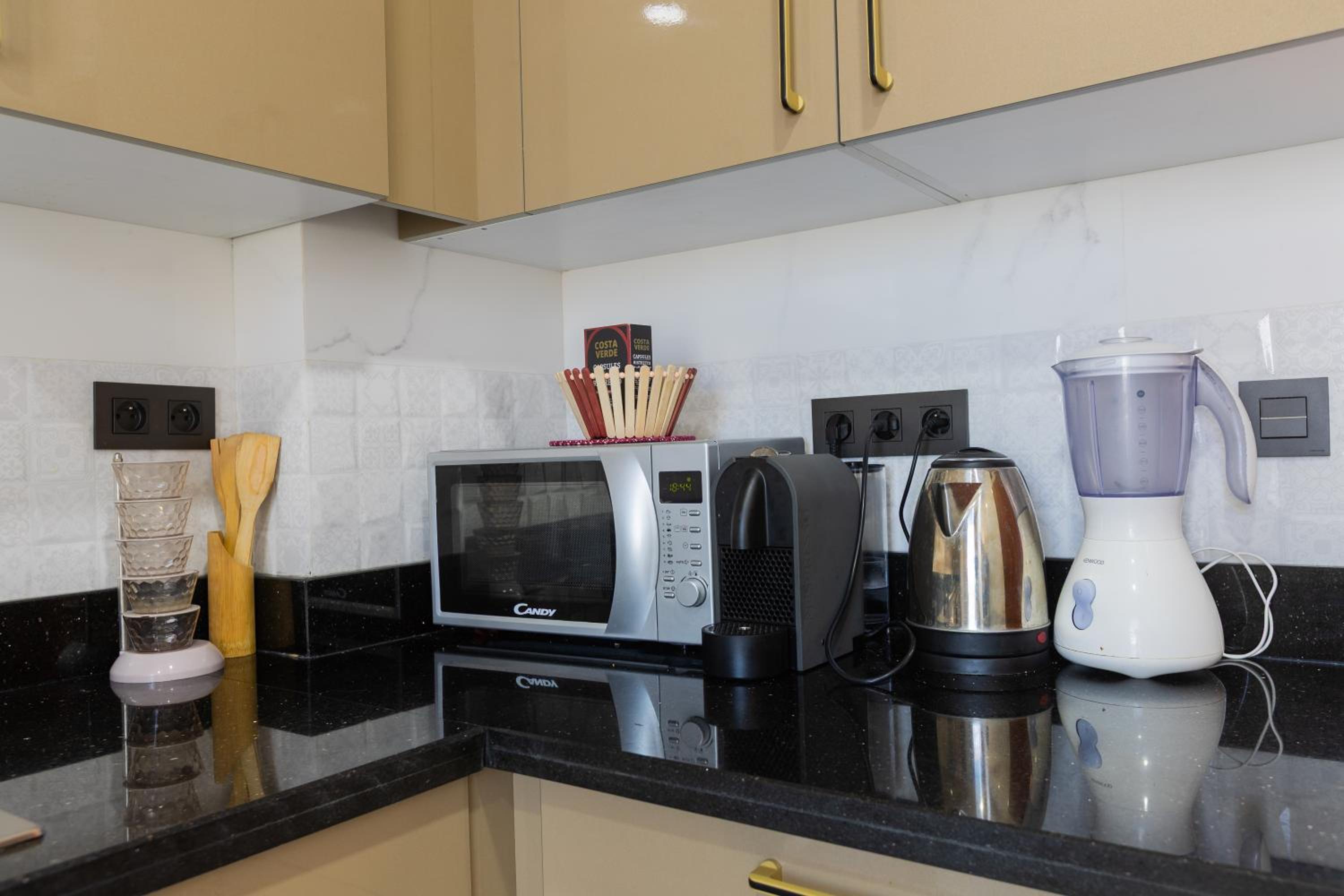 Appartement luxe 2 Piscines 300 m de la plage SONABA Founty Agadir