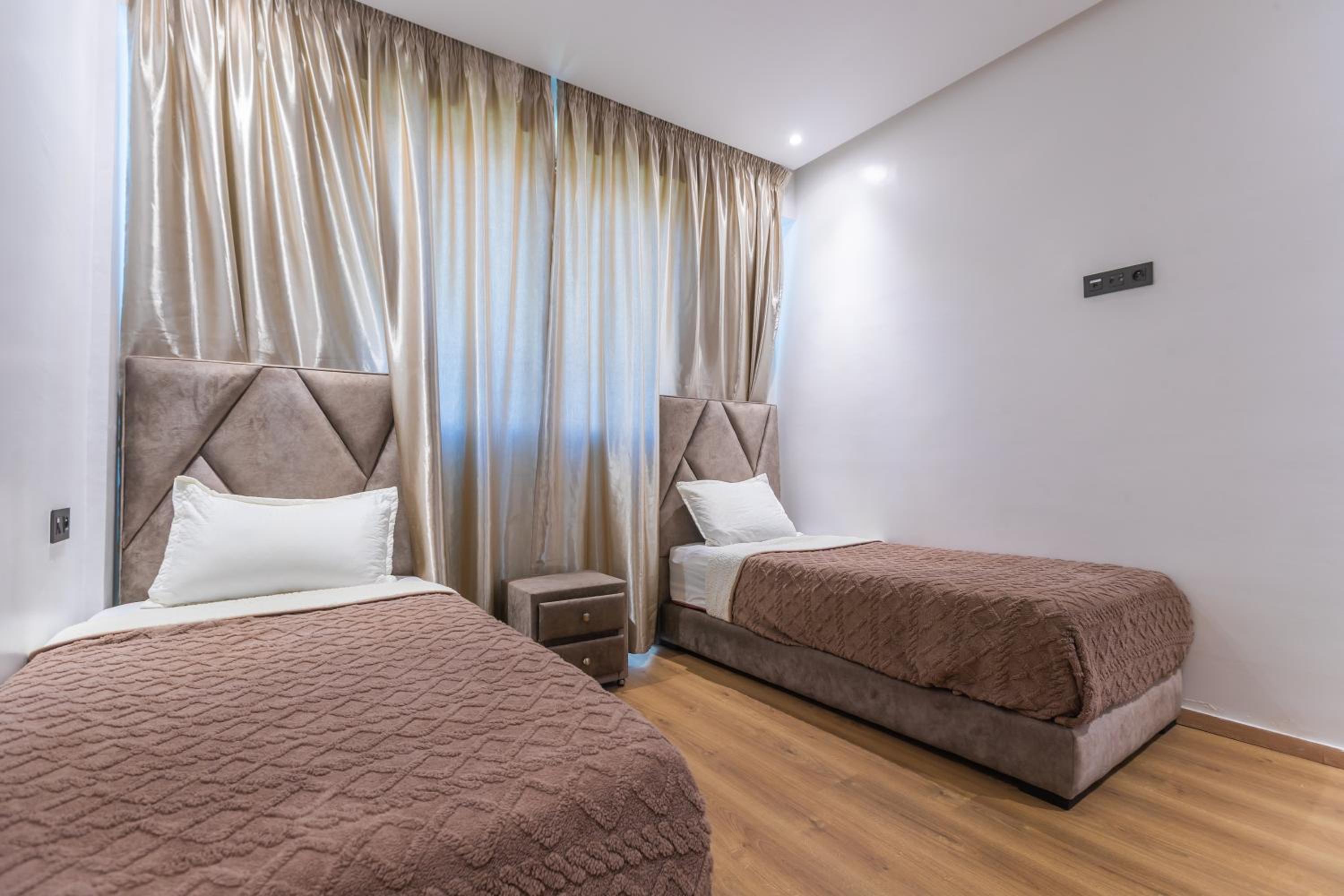 Appartement luxe 2 Piscines 300 m de la plage SONABA Founty Agadir