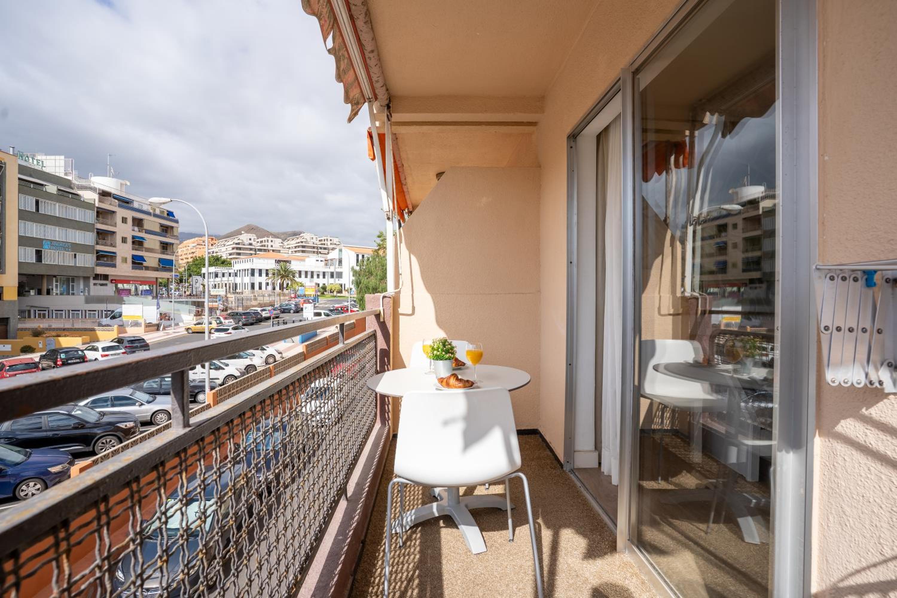 Apartment in Los Cristianos by the beach