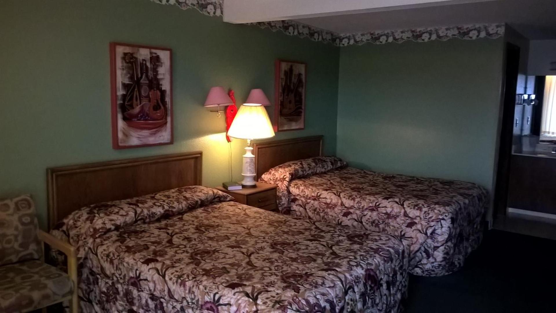 Dogwood Motel